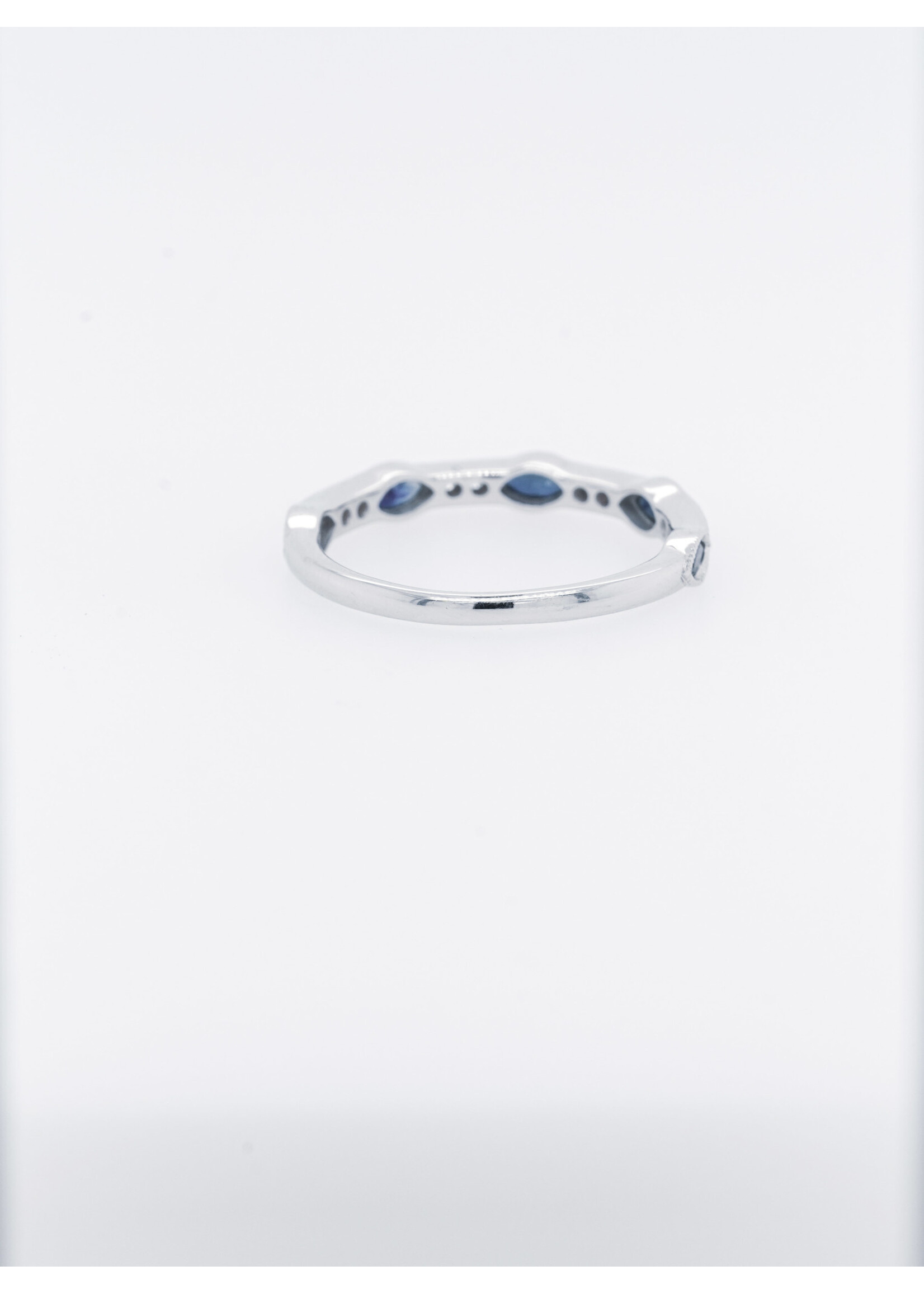 10KW 1.7g .07ctw Diamond .50ctw Sapphire Stackable Band (size 7)