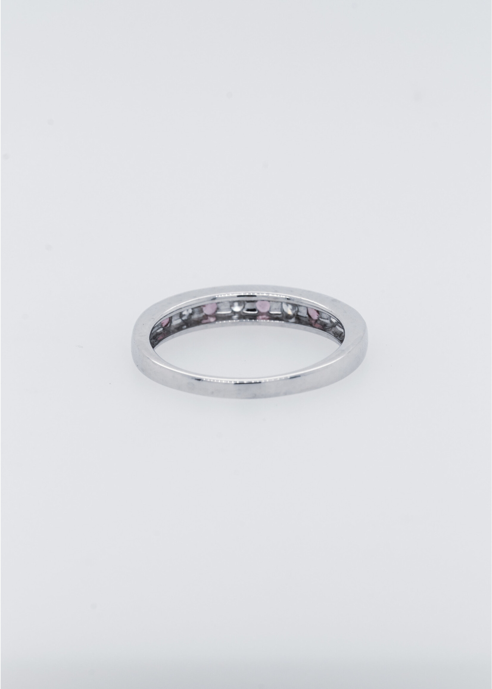14KW 2.3g .27ctw Diamond .30ctw Sapphire Stackable Band (size 6)