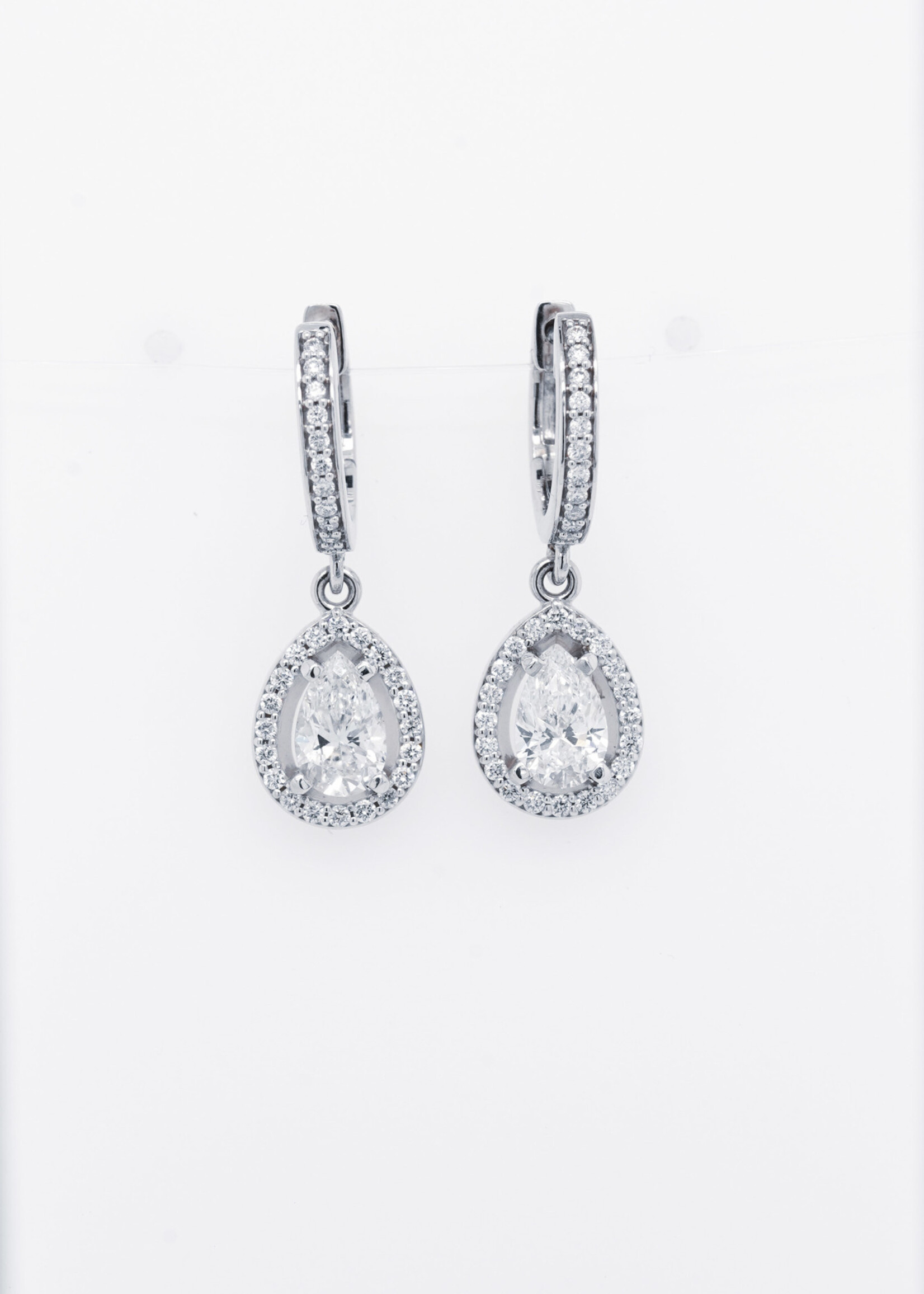 14KW 3.55g 1.40ctw E-F/SI1 Pear Diamond Halo Dangle Earrings