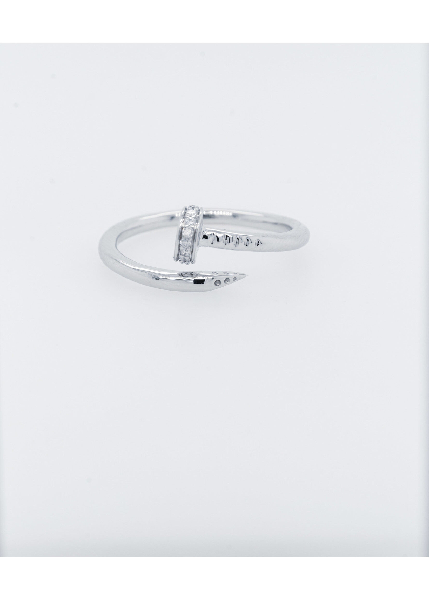 14KW 3.35g .10ctw Diamond Nail Fashion Ring (size 7)