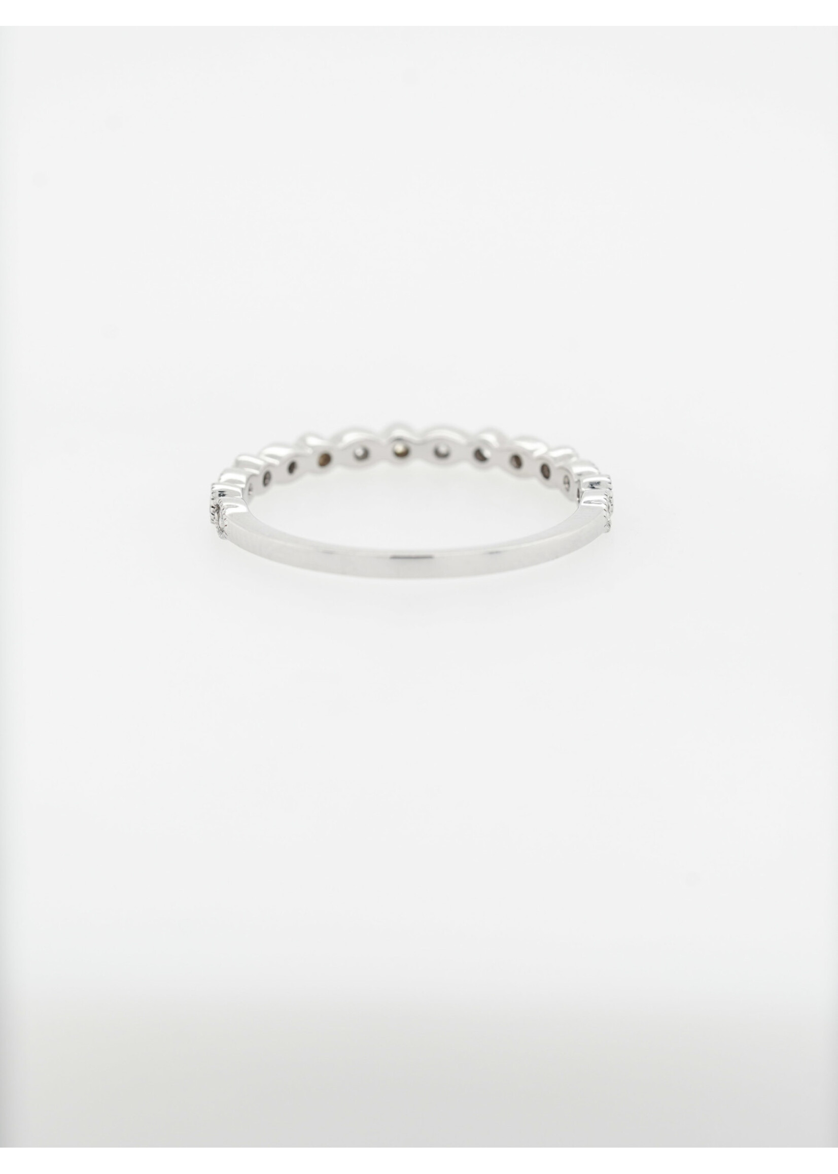 14KW 1.48g .16ctw Diamond Stackable Band (size 7)