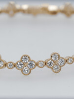 7" 14KY 12.24g 5.30ctw Diamond Clover Tennis Bracelet