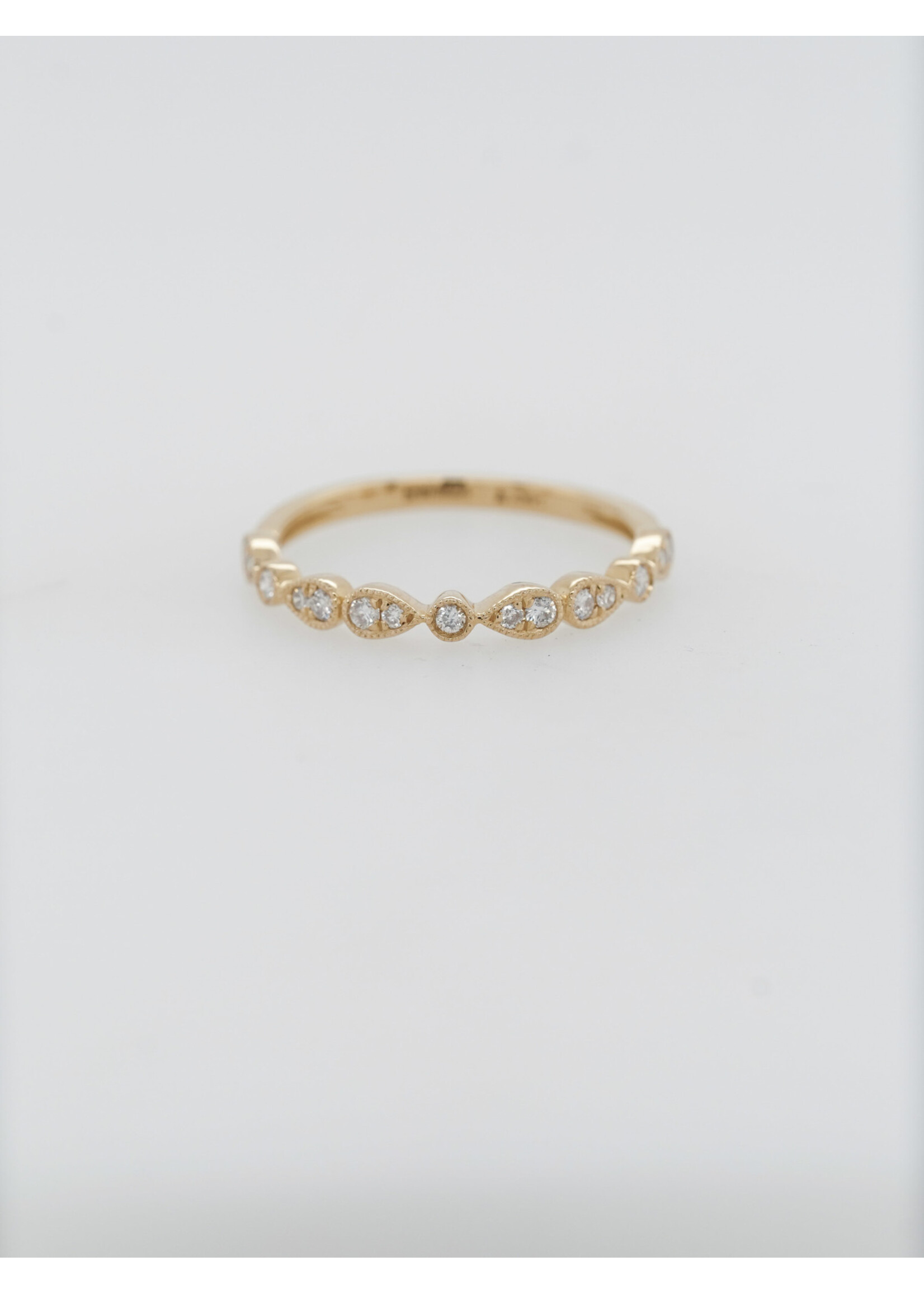 AED- 14KY 1.40g .20ctw Diamond Stackable Band (size 6.5)