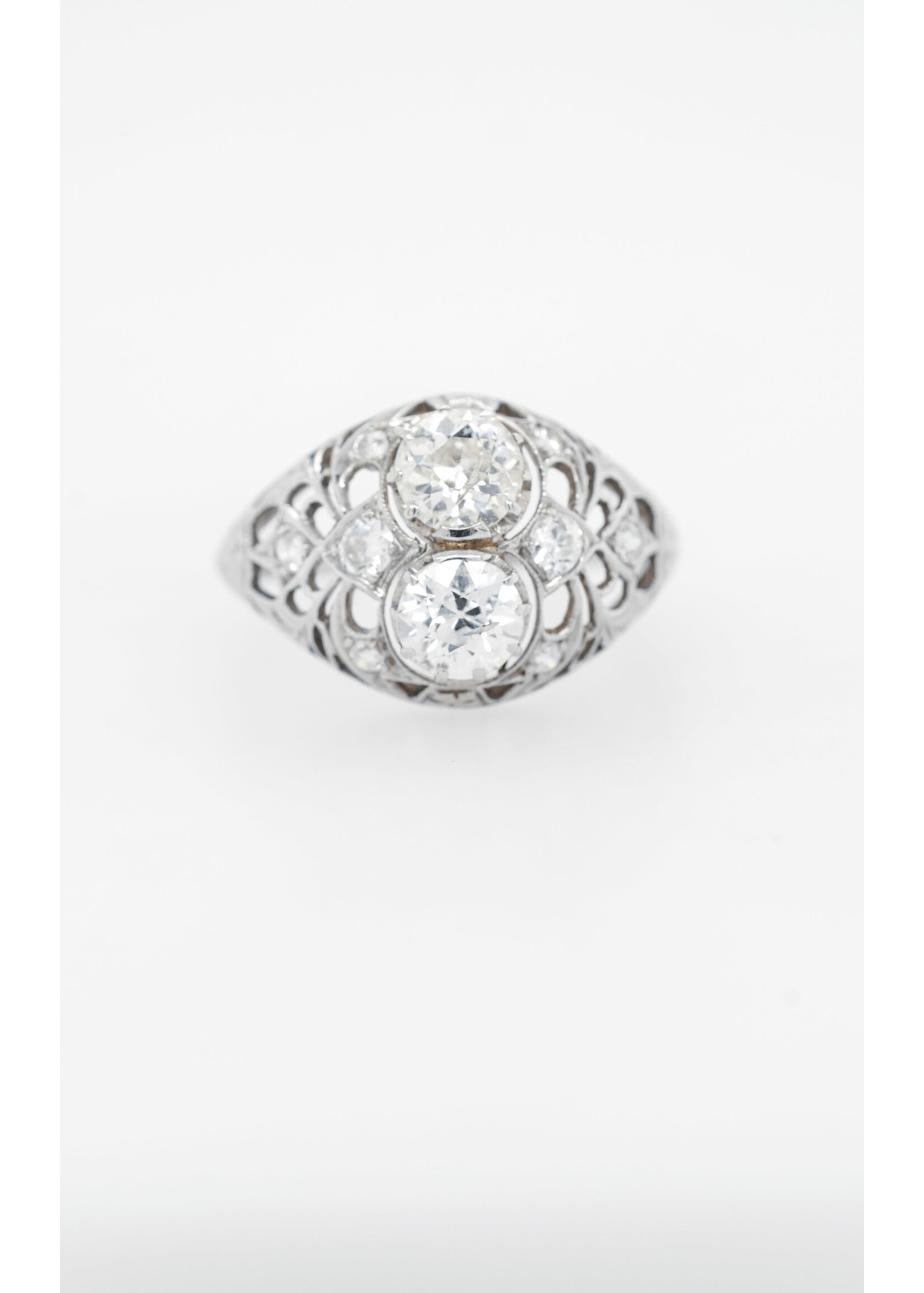 18KW 3.3g 2.00ctw (.80/.80ctrs) H-J/SI2 European Cut Diamond Antique Ring (size 7)