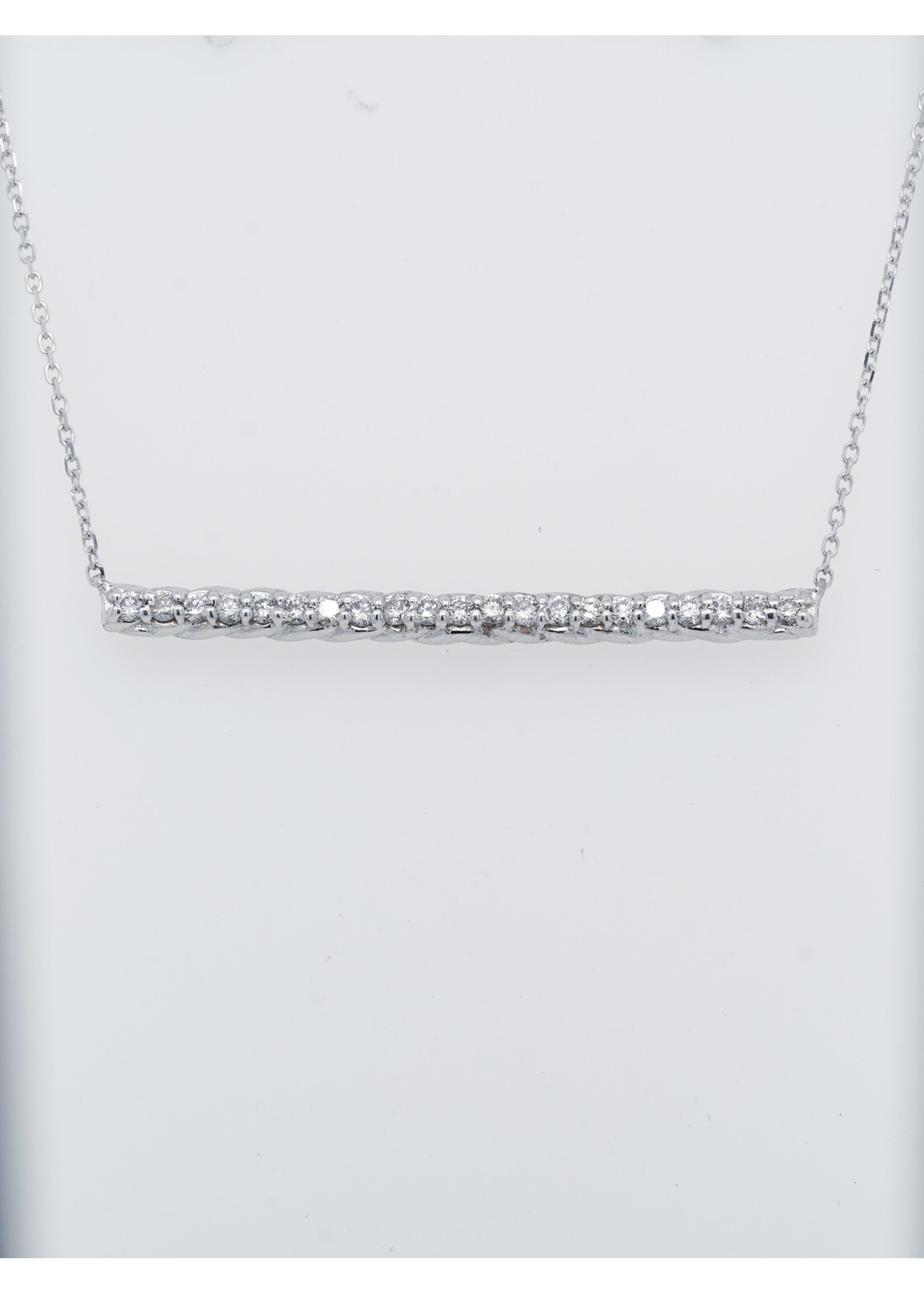 14KW 2.97g .32ctw Diamond Bar Necklace 18"