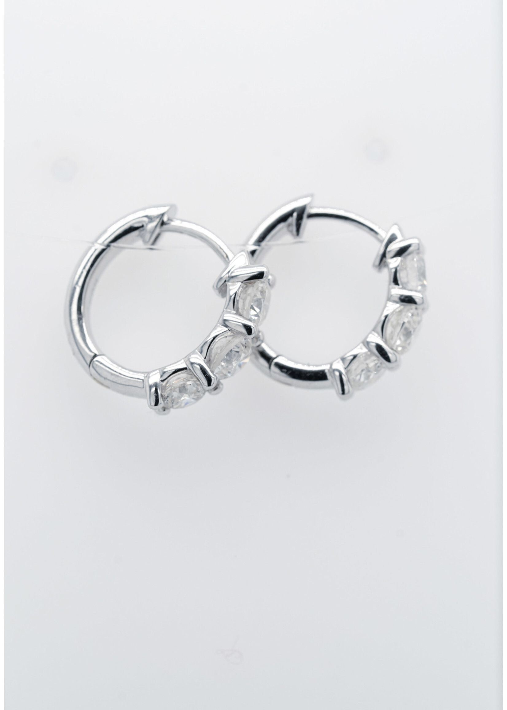 14KW 5.33g 2.15ctw Diamond Huggie Hoop Earrings