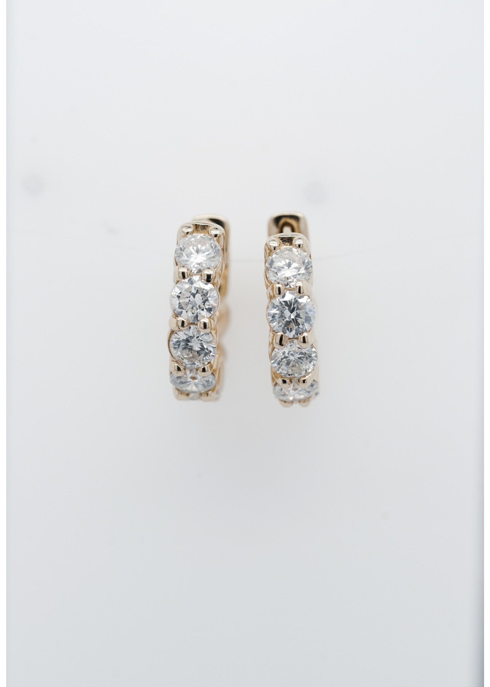 14KY 6.51g 2.55tw Diamond Huggie Hoop Earrings