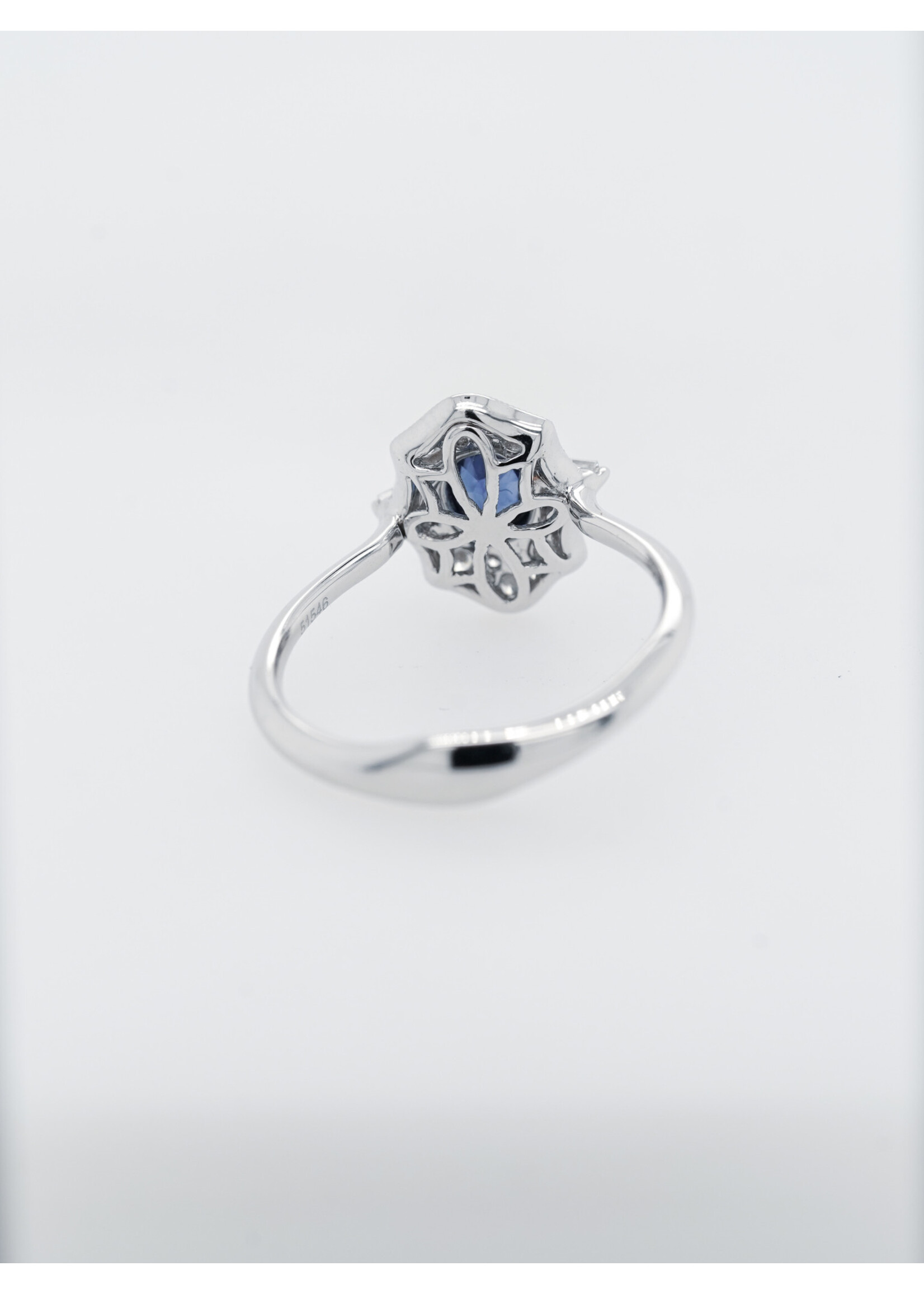 14KW 2.94g .68ctw Sapphire & Diamond Vintage Inspired Ring (size 6.5)