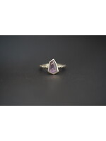 14KY 2.9g .75ct Geometric Lavender Sapphire Ring (size 6.5)