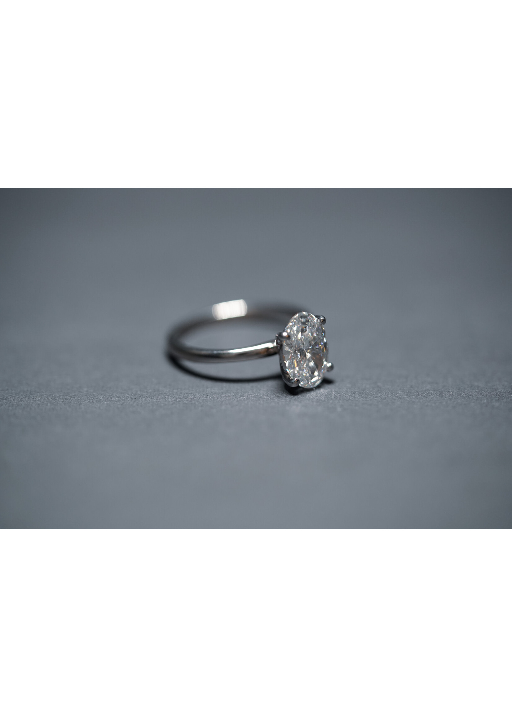 14KW 3.23g 2.00ct D/SI2 IGI Lab Grown Diamond Solitaire Engagement Ring (size 6.75)