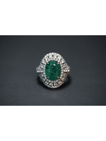 18KW 9.8g 6.63ctw (4.93ctr) Oval Cut Emerald & Diamond Halo Fashion Ring (size 7)