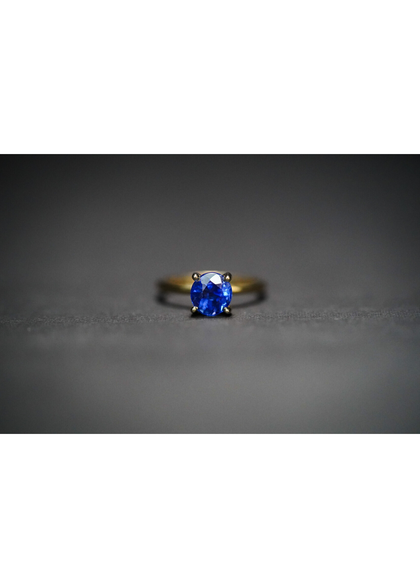 14KY 3.00g 2.68ct No Heat Burma Blue Sapphire Fashion Ring (size 7)