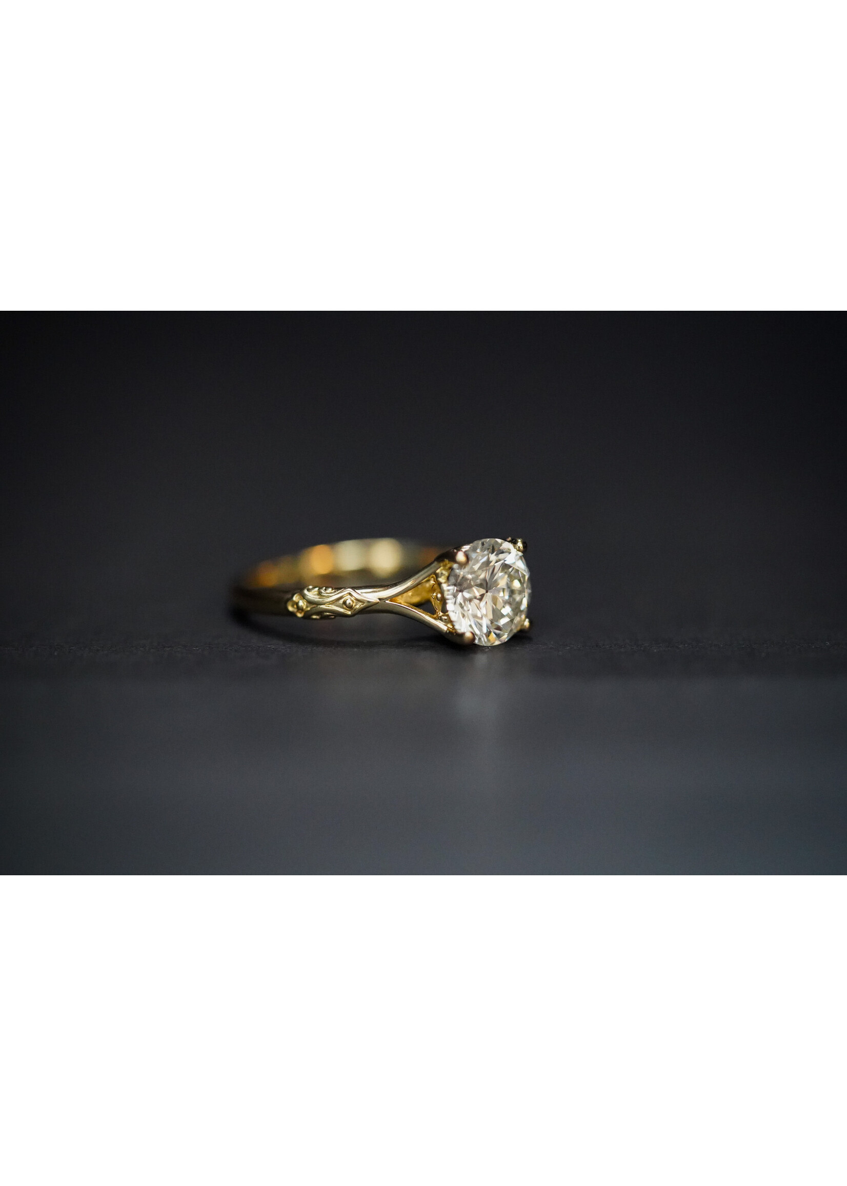 14KY 3.63g 2.02ct J/VS2 European Diamond Vintage Style Solitaire Engagement Ring (size 7.5)