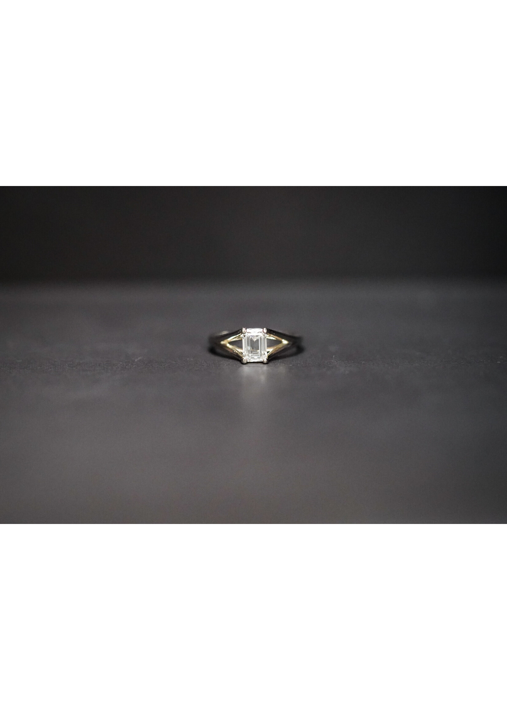 14KW 3.06g 1.00ct I/VS1 Emerald Cut Solitaire Engagement Ring (size 6.75)