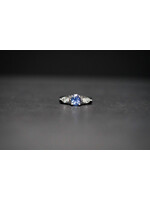 14KW 3.2g 1.98ctw (1.34ctr) Oval Blue Thai Sapphire & Diamond Fashion Ring (size 6)