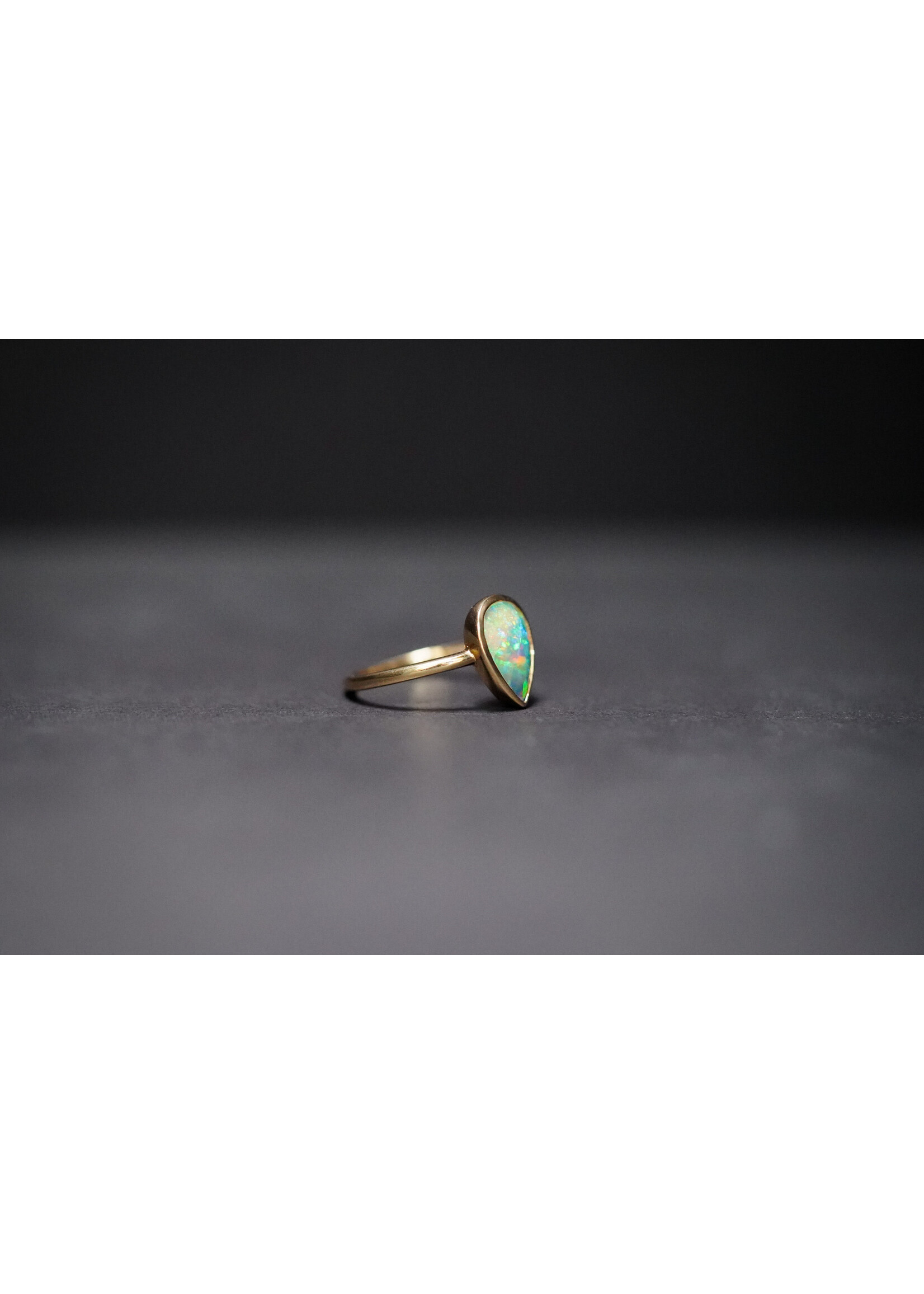 14KY 2.8g .97ct Opal Bezel Ring (size 6.5)