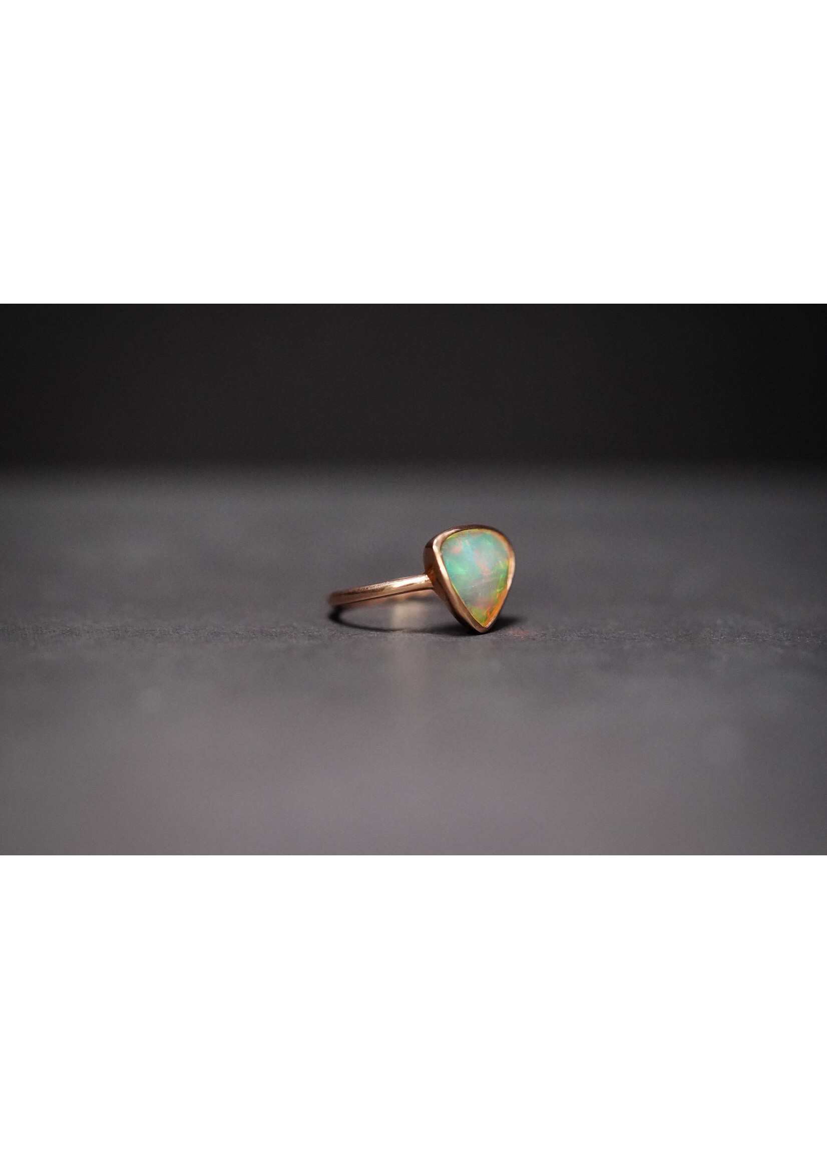 14KR 3.6g 1.41ct Geometric Opal Bezel Ring (size 7)