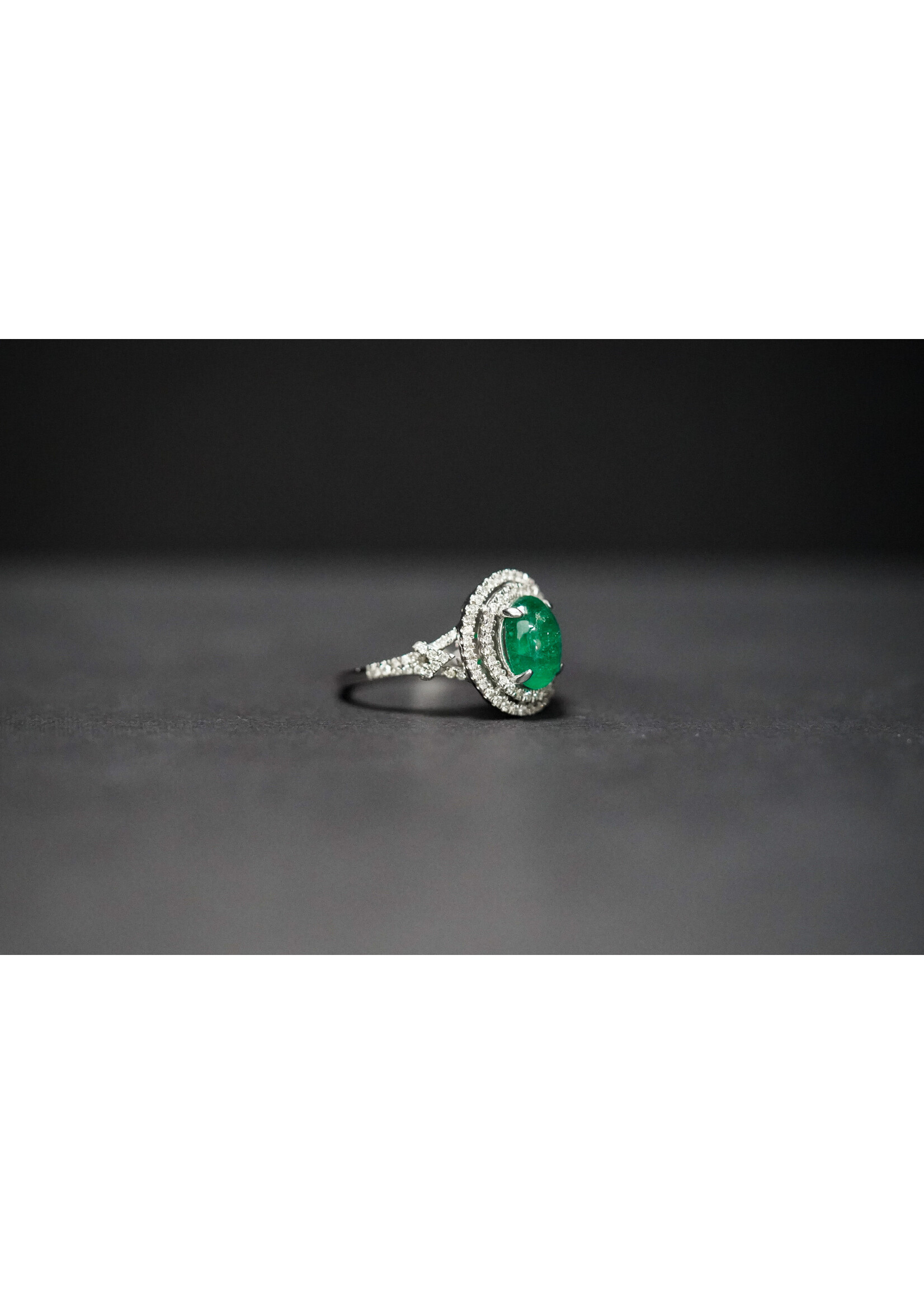 14KW 4.0g 2.42ctw (1.89ctr) Emerald & Diamond Halo Ring (size 7.25)