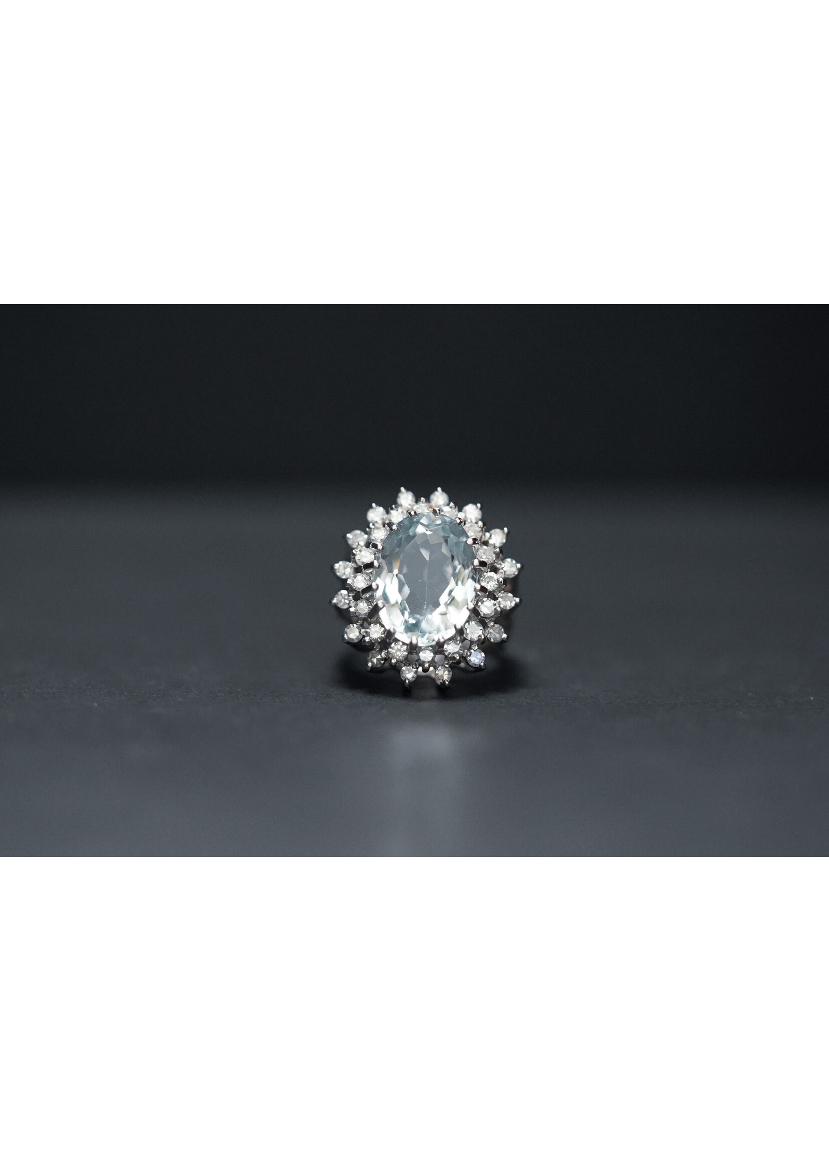 14KW 8.4g 6.00ctw (5.50ctr) Aquamarine & Diamond Halo Ring (size 6.5)