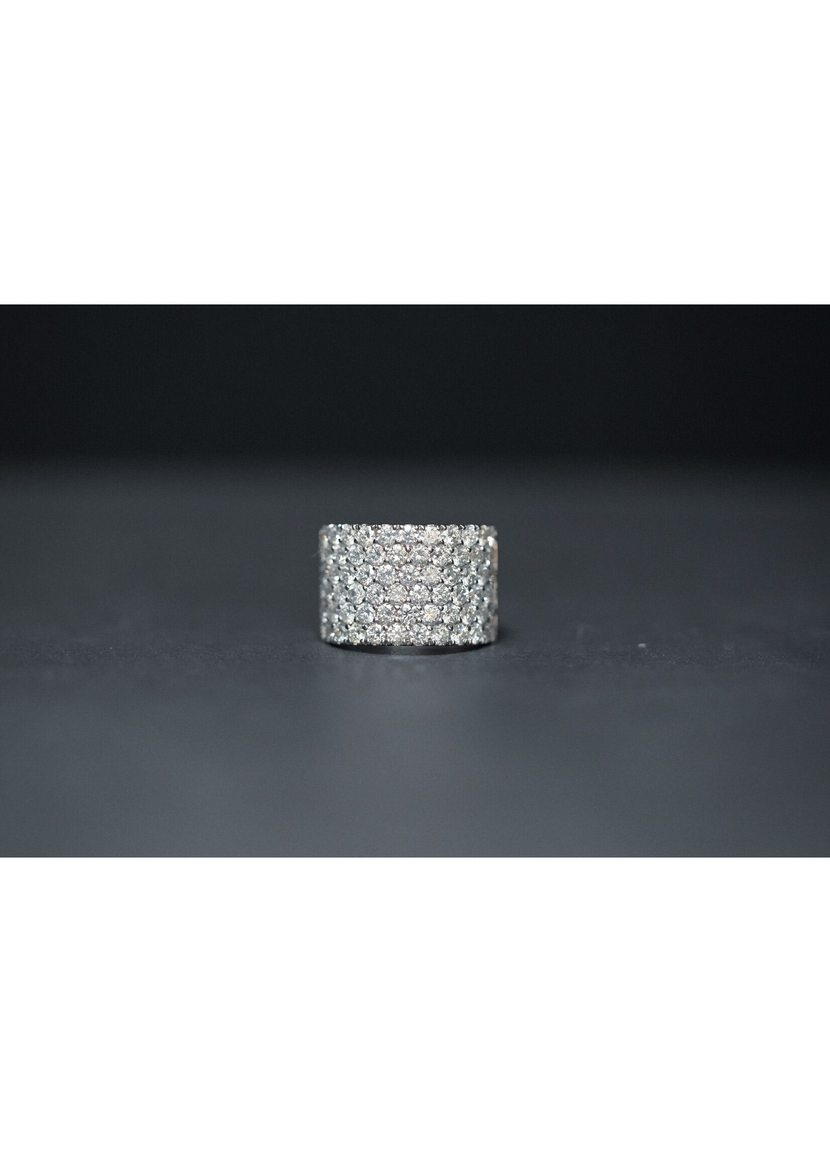 14KW 14.50g 3.71ctw Wide Diamond Fashion Ring (size 6.75)