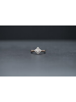 14KR 2.2g .28tw Diamond Geometric Fashion Ring (size 6.5)
