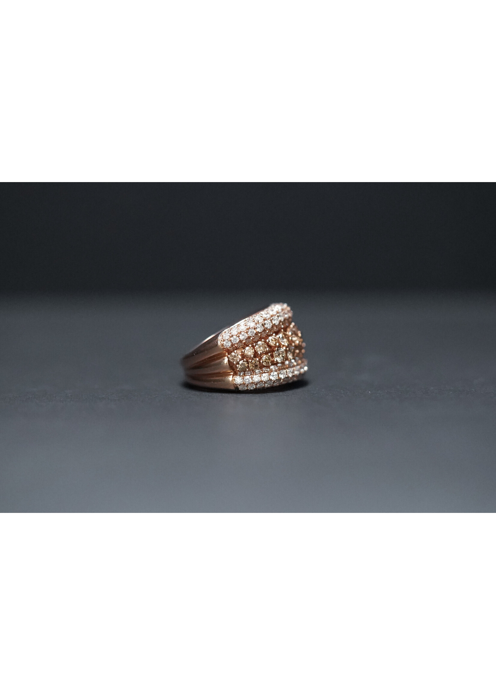 14KR 10.80g 3.90ctw Fancy Color Diamond Fashion Ring (size 7)