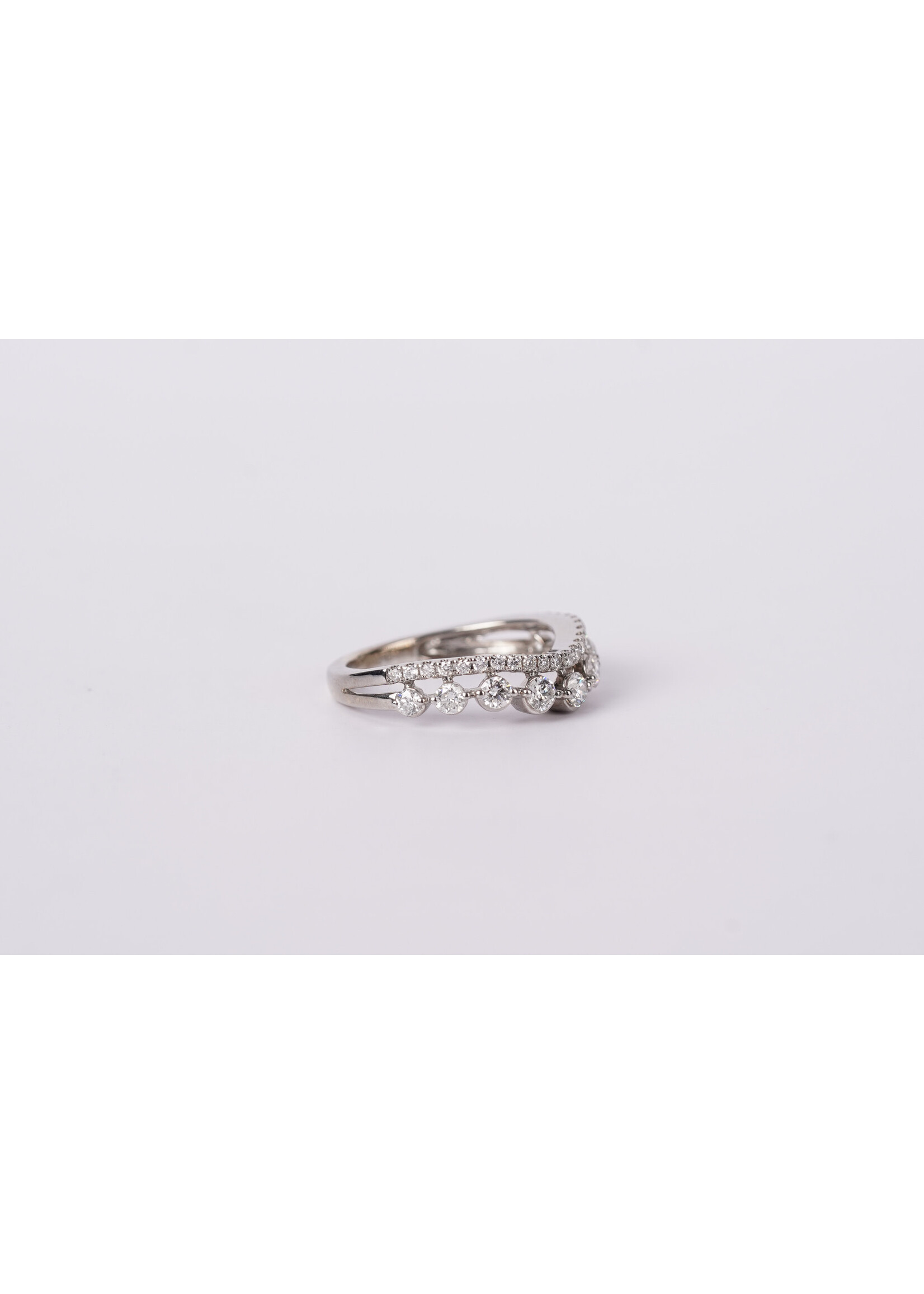 14KW 3.21g 1.00ctw Diamond Curved Band (size 6.5)