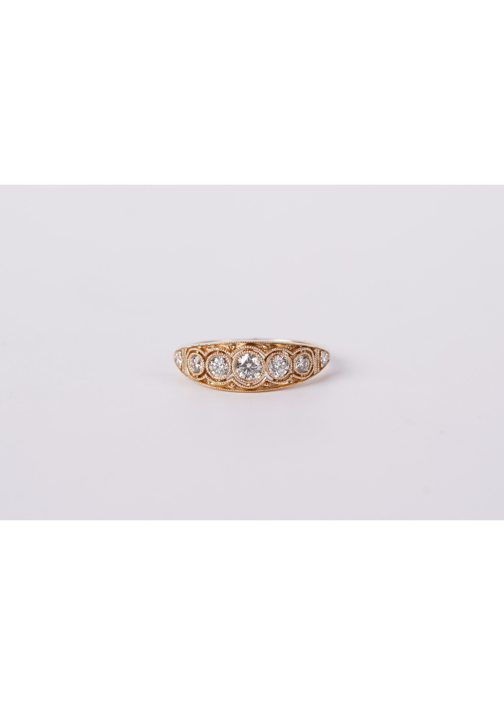 14KY 2.80g .50ctw Diamond Vintage Inspired Band (size 7)