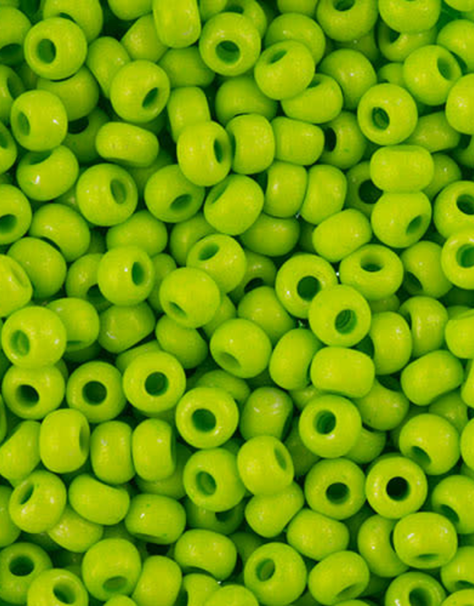 Czech Seed Beads Czech Seed bead apx22g Vial 8/0 Terra Intensive Light Green 021