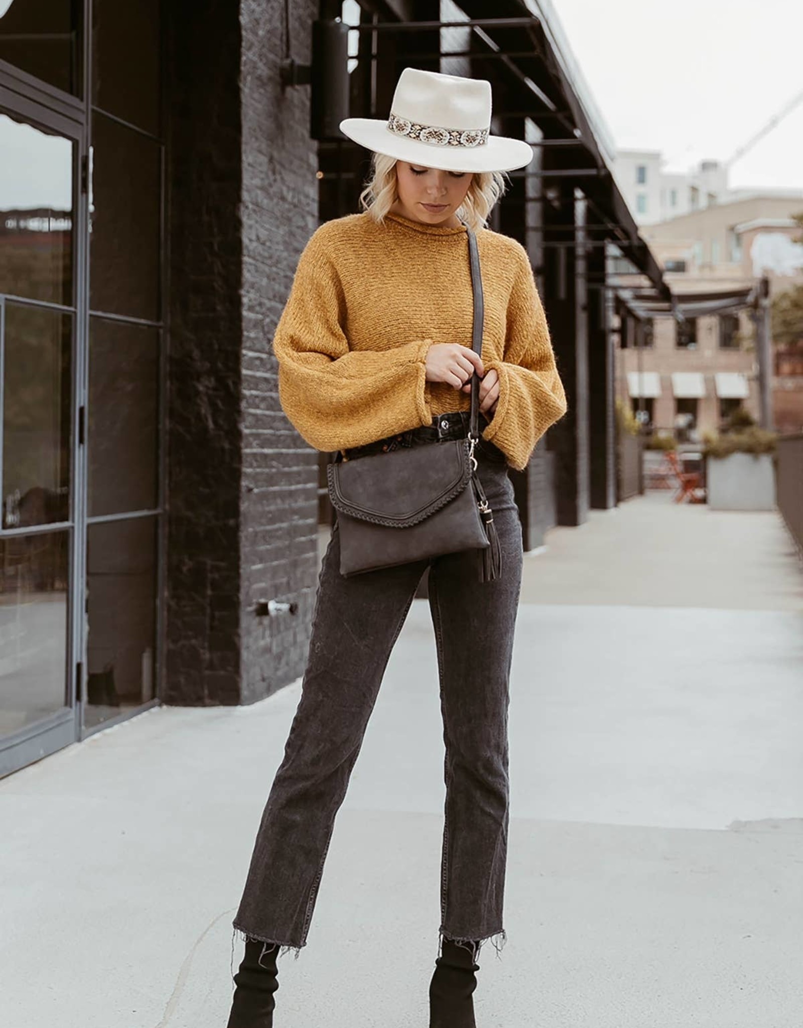 Jen & Co. Sloane Flapover Crossbody-Black