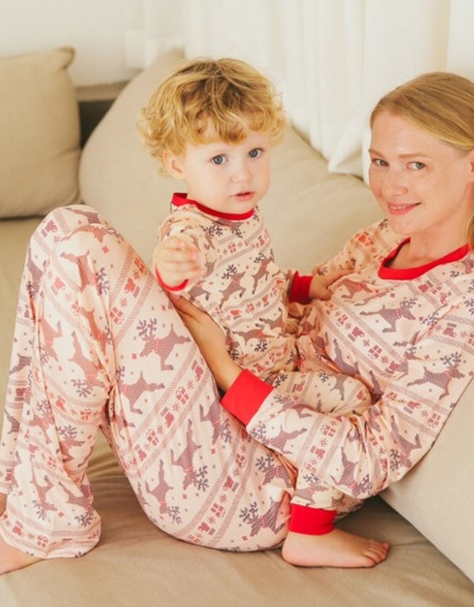 Salon de Bebe Noel, Christmas Long Sleeve PJs