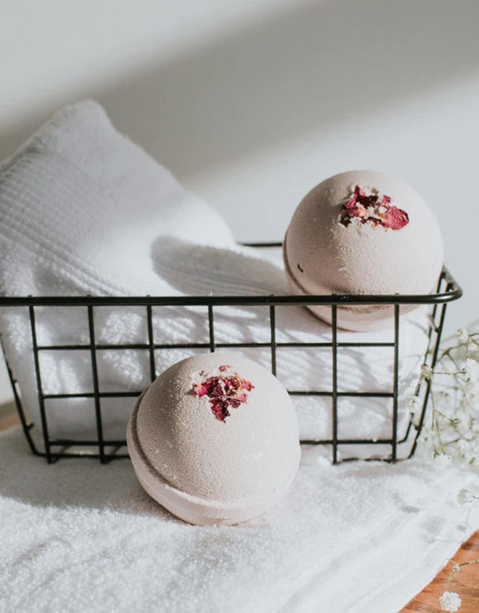 Suntree Soaps Bath Bomb-Grapefruit & Lime