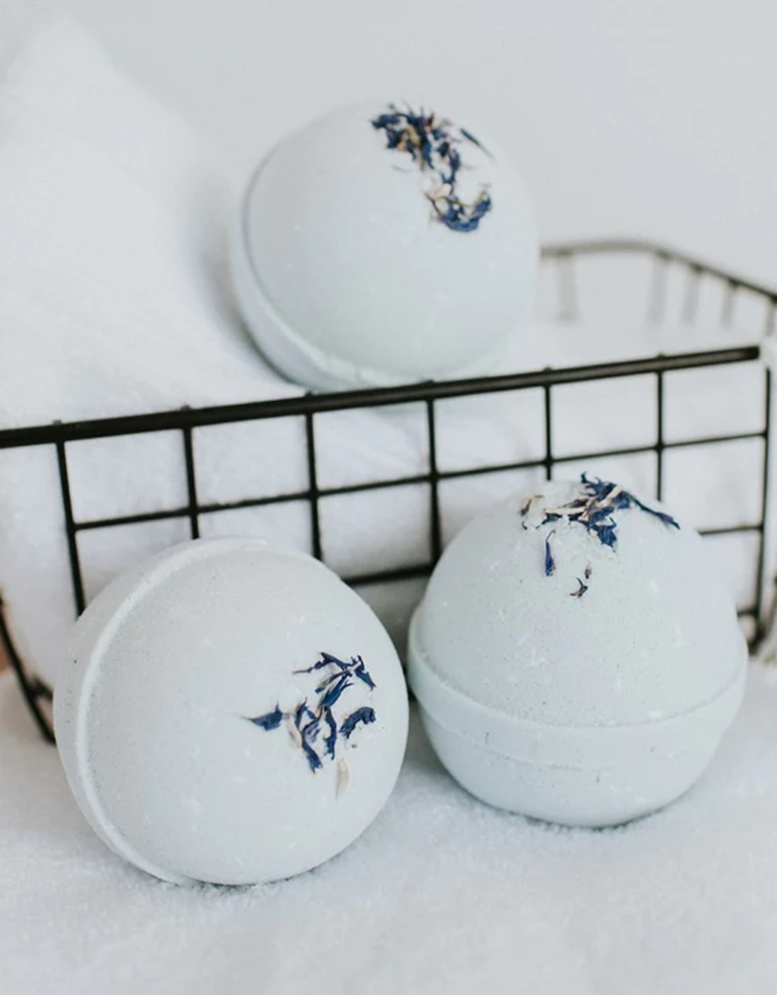 Suntree Soaps Bath Bomb-Lavender Vanilla