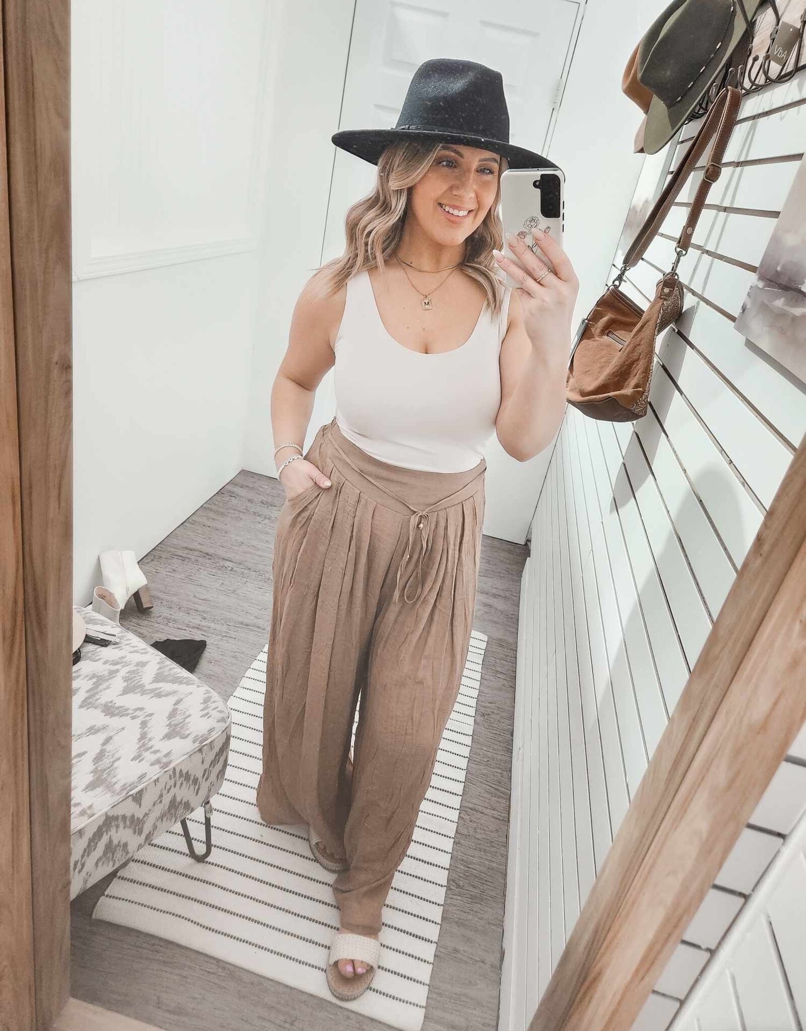 The Essential Tank, Ecru