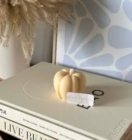 Studio Akiyo Pumpkin Candle, Latte