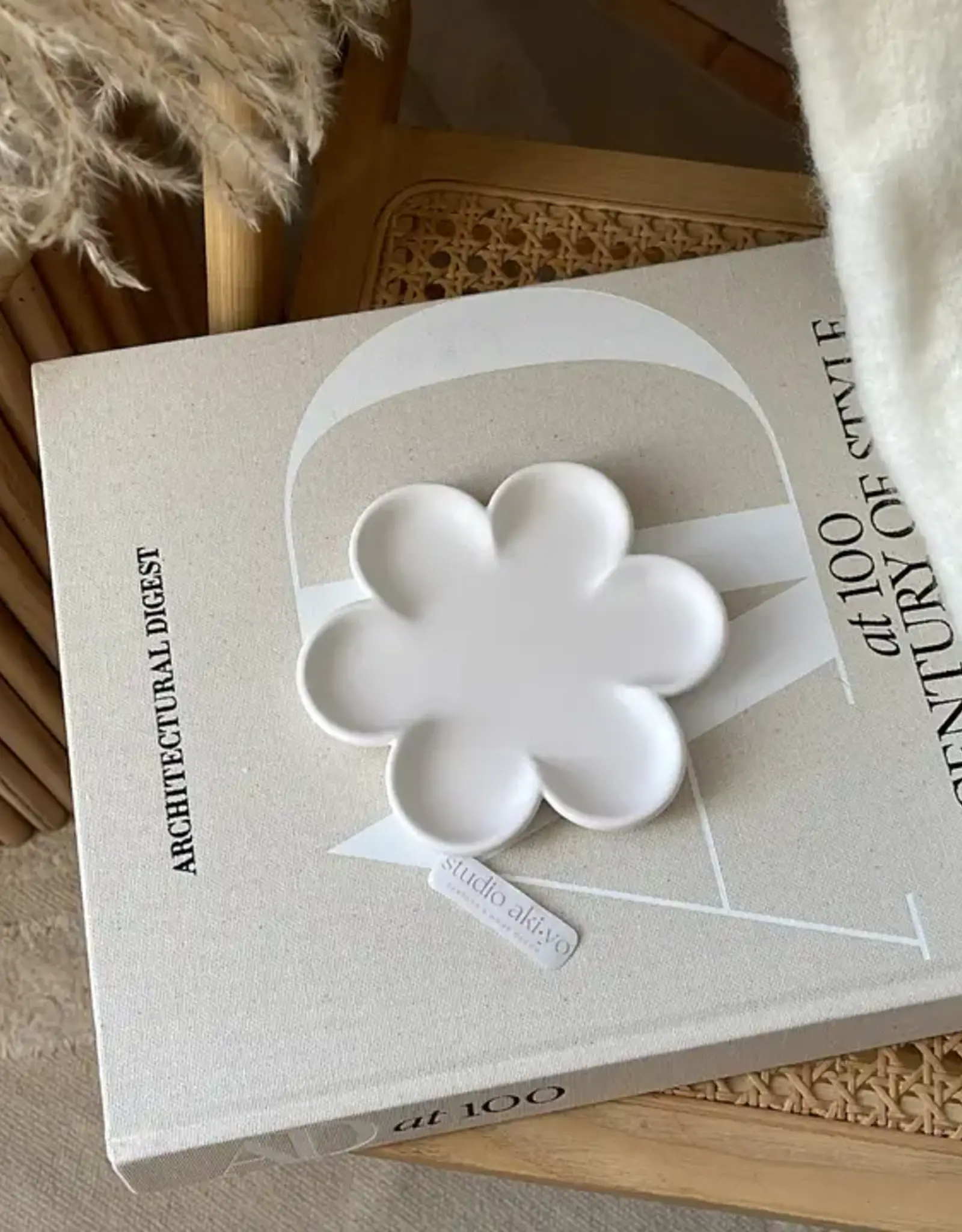 Studio Akiyo Flower Trinket Tray, Cream