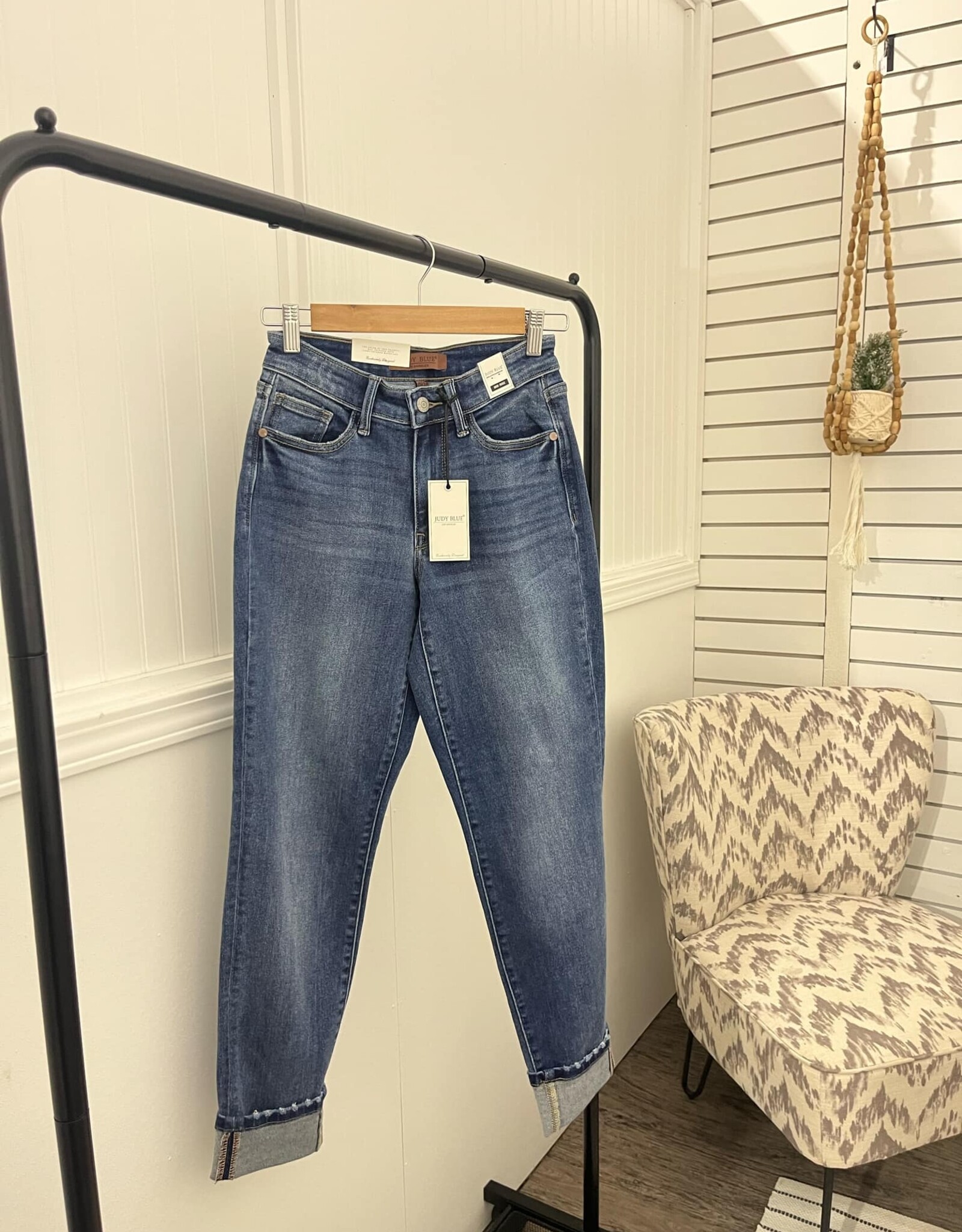 Judy Blue Mid-Rise Vintage Wash BF Jean w/Cuff
