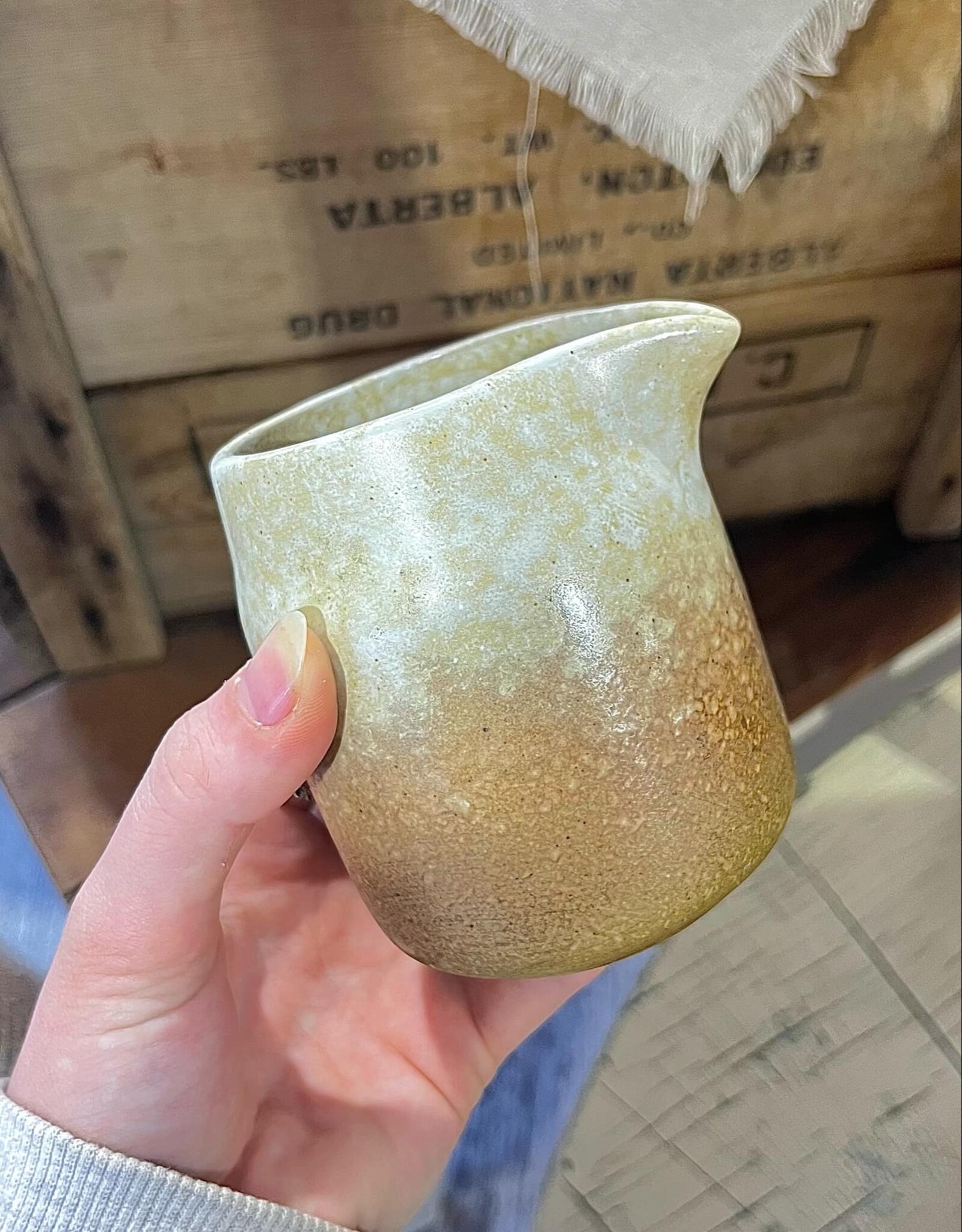 Pine Centre/Adv Porcelain Milk Jug, Beige