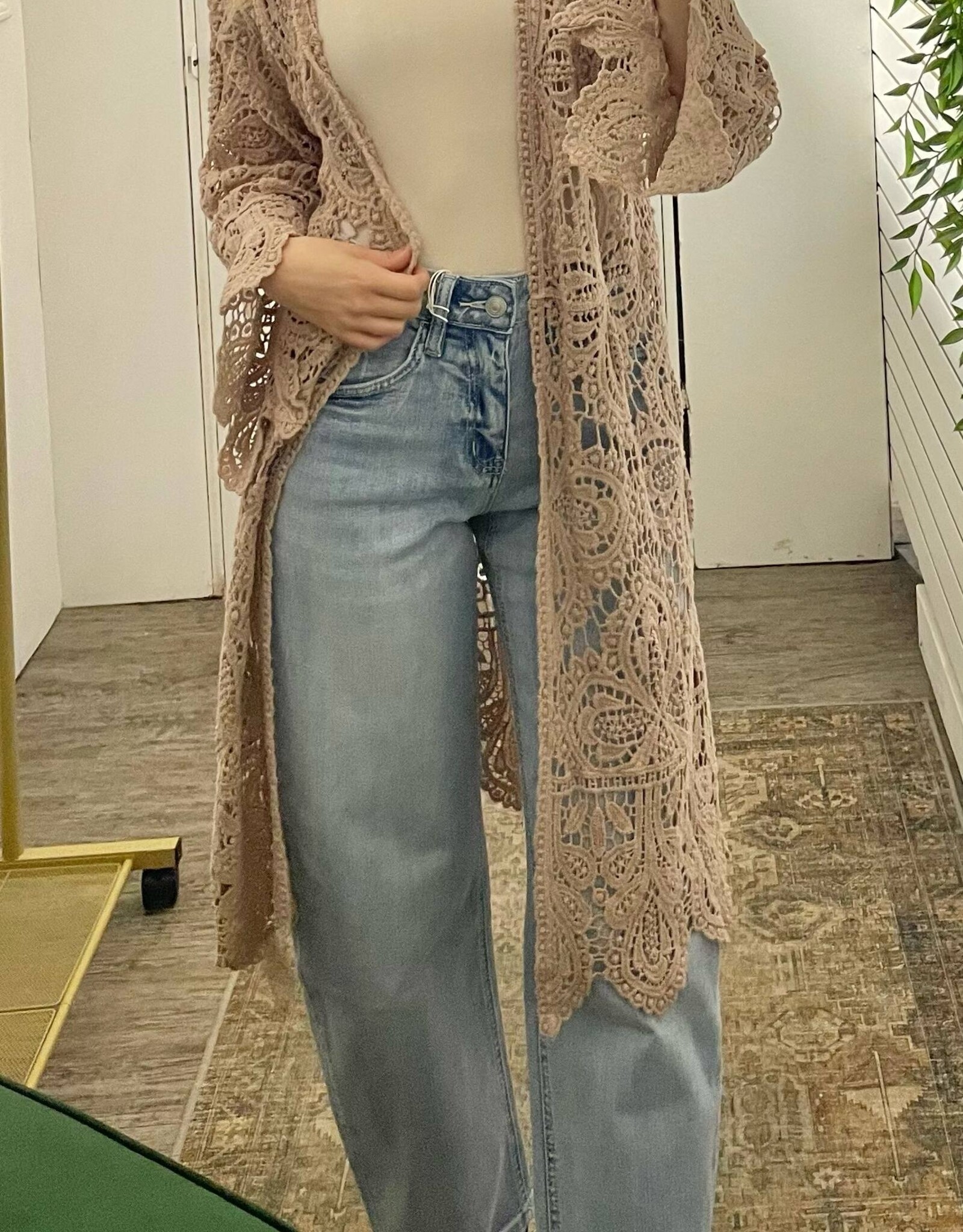 Vervet Regular High Rise Barrel Leg Jeans