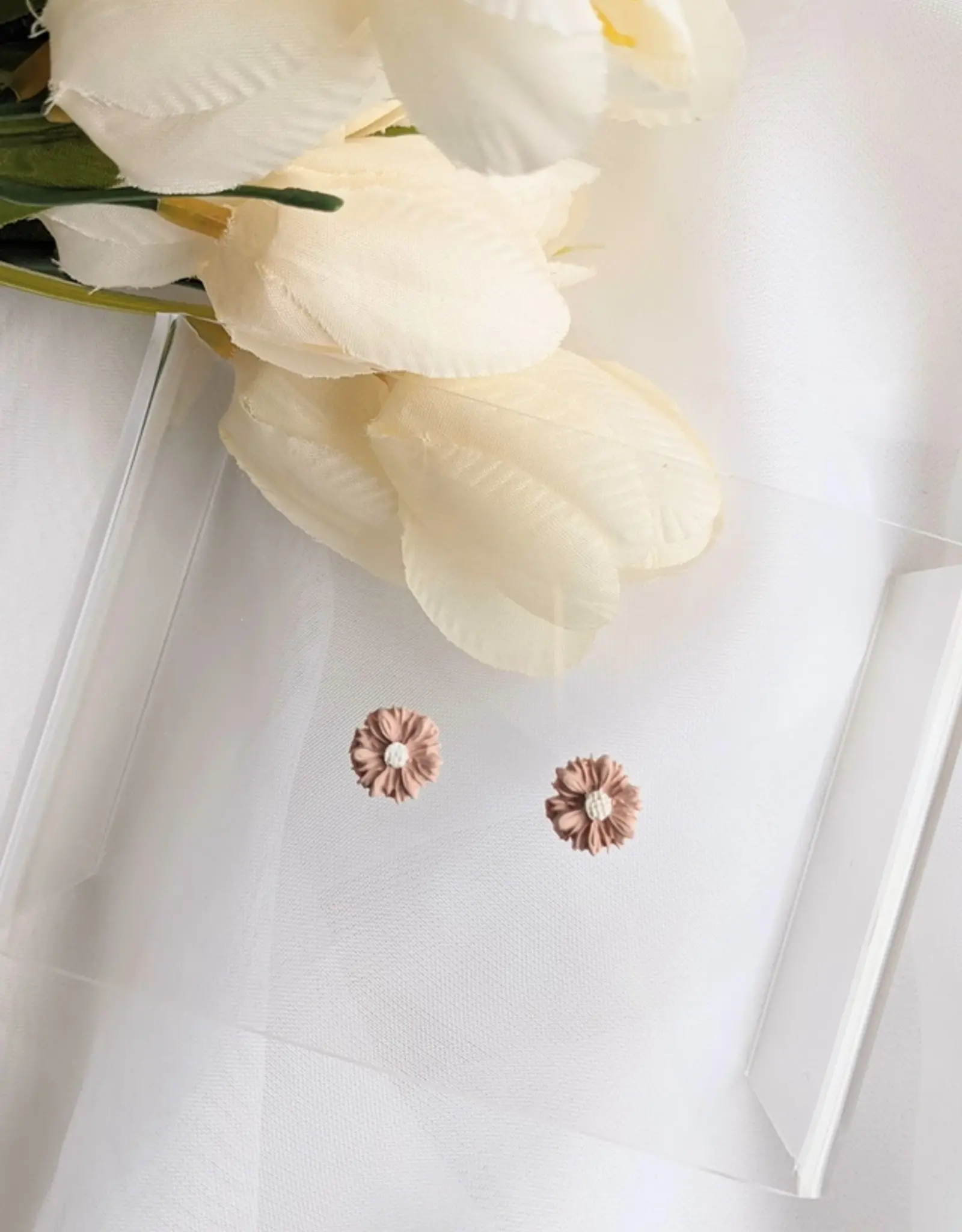 That's Sew Me Mini Daisy Clay Stud Earrings , Light Mauve