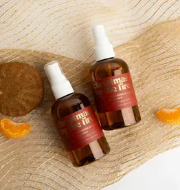 Prairie Creek Candles Room Spray, Christmas By The Fire