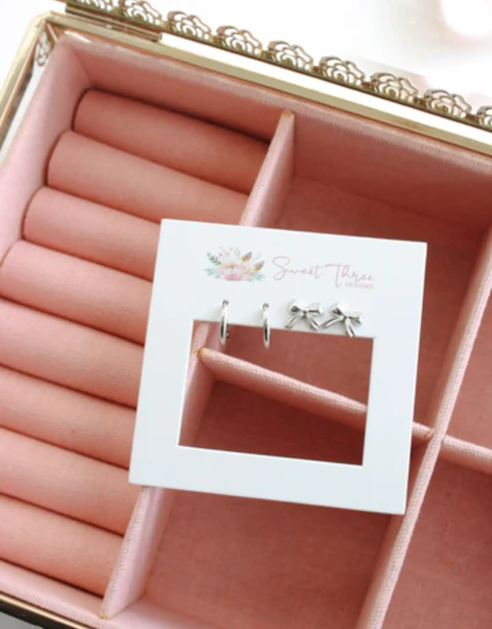 Sweet Three Designs Bow & Glow Double Earring Set, Silver