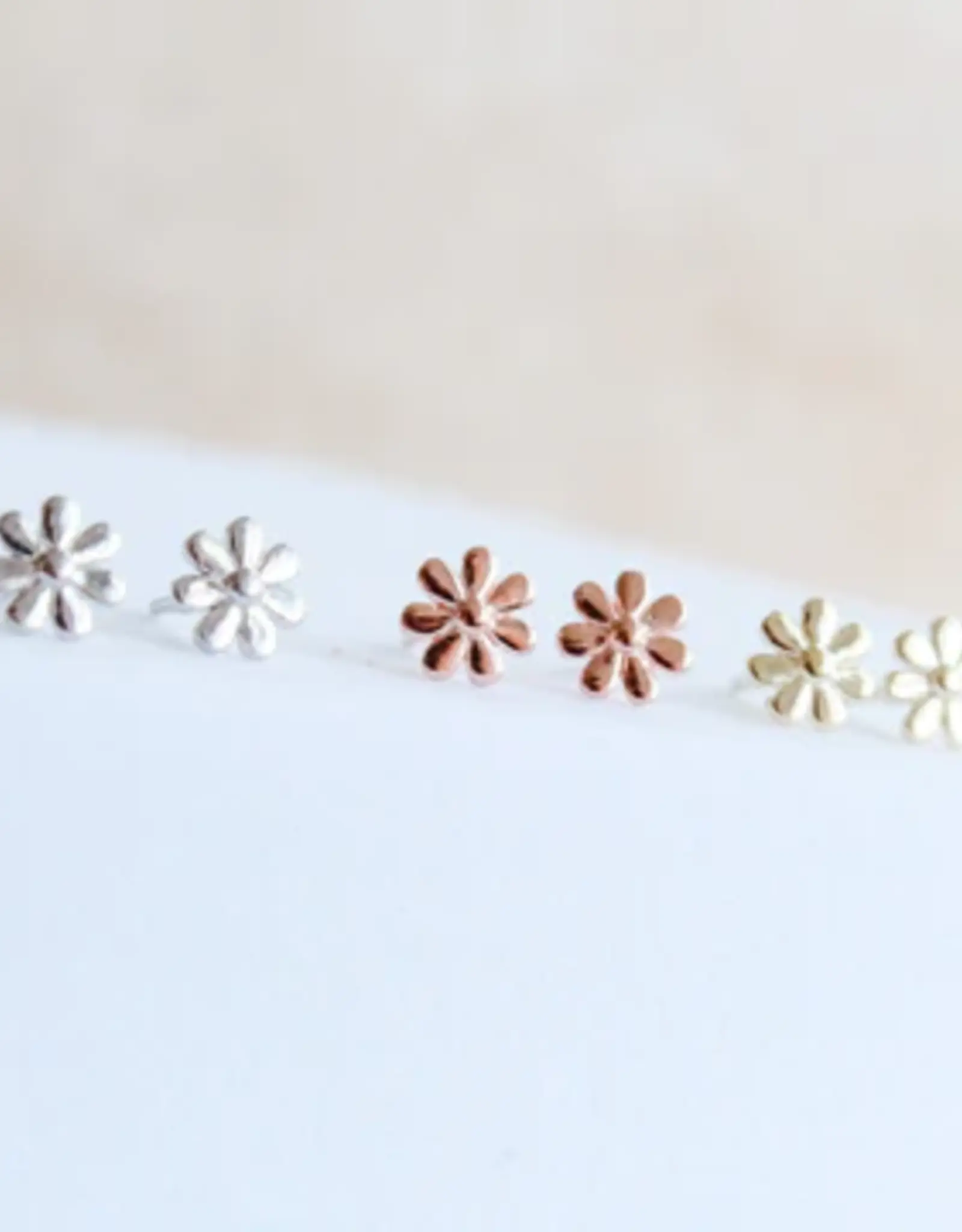 Sweet Three Designs Daisy Earrings