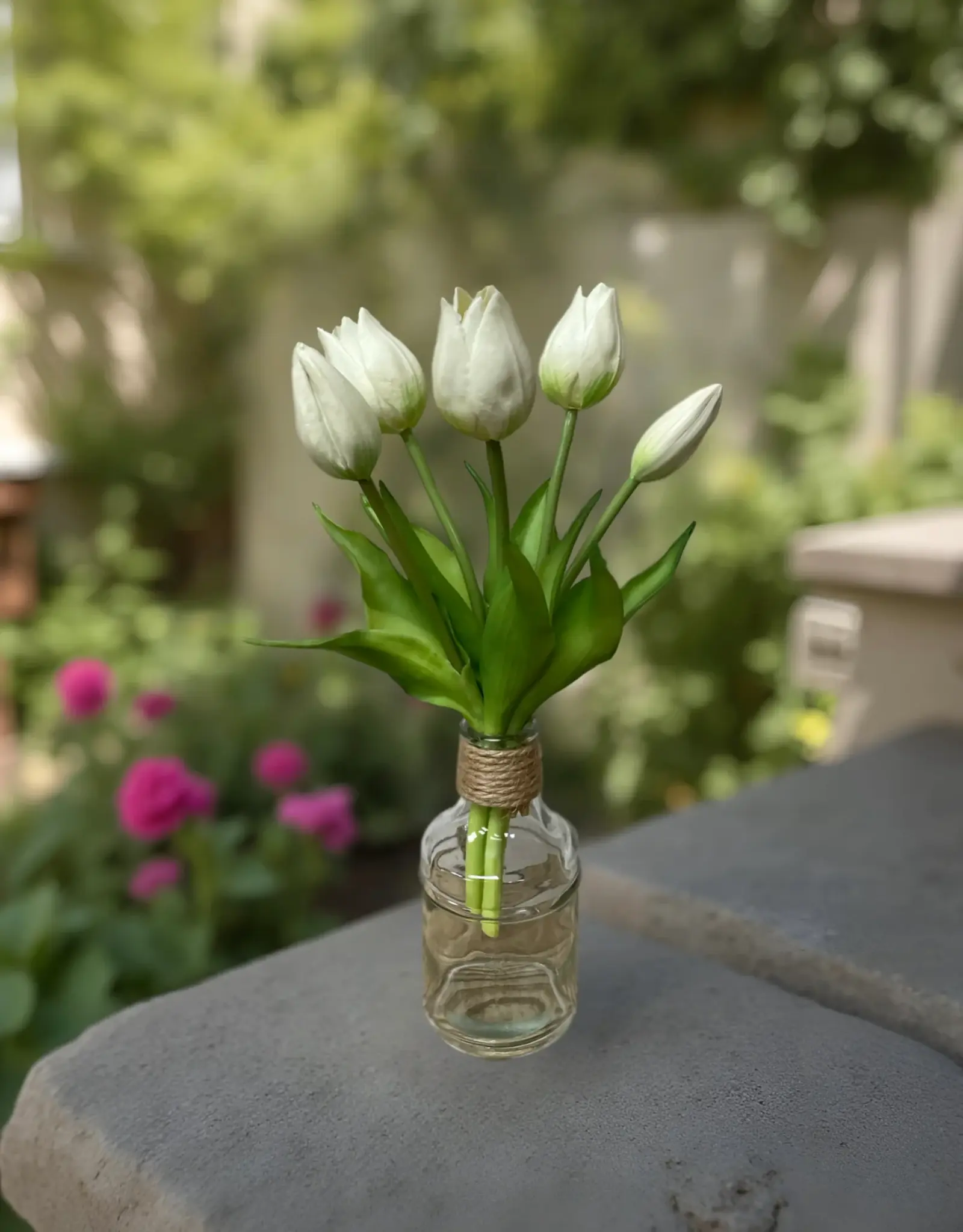 Tri W Fresh Touch  Mini Tulip Bundle, White