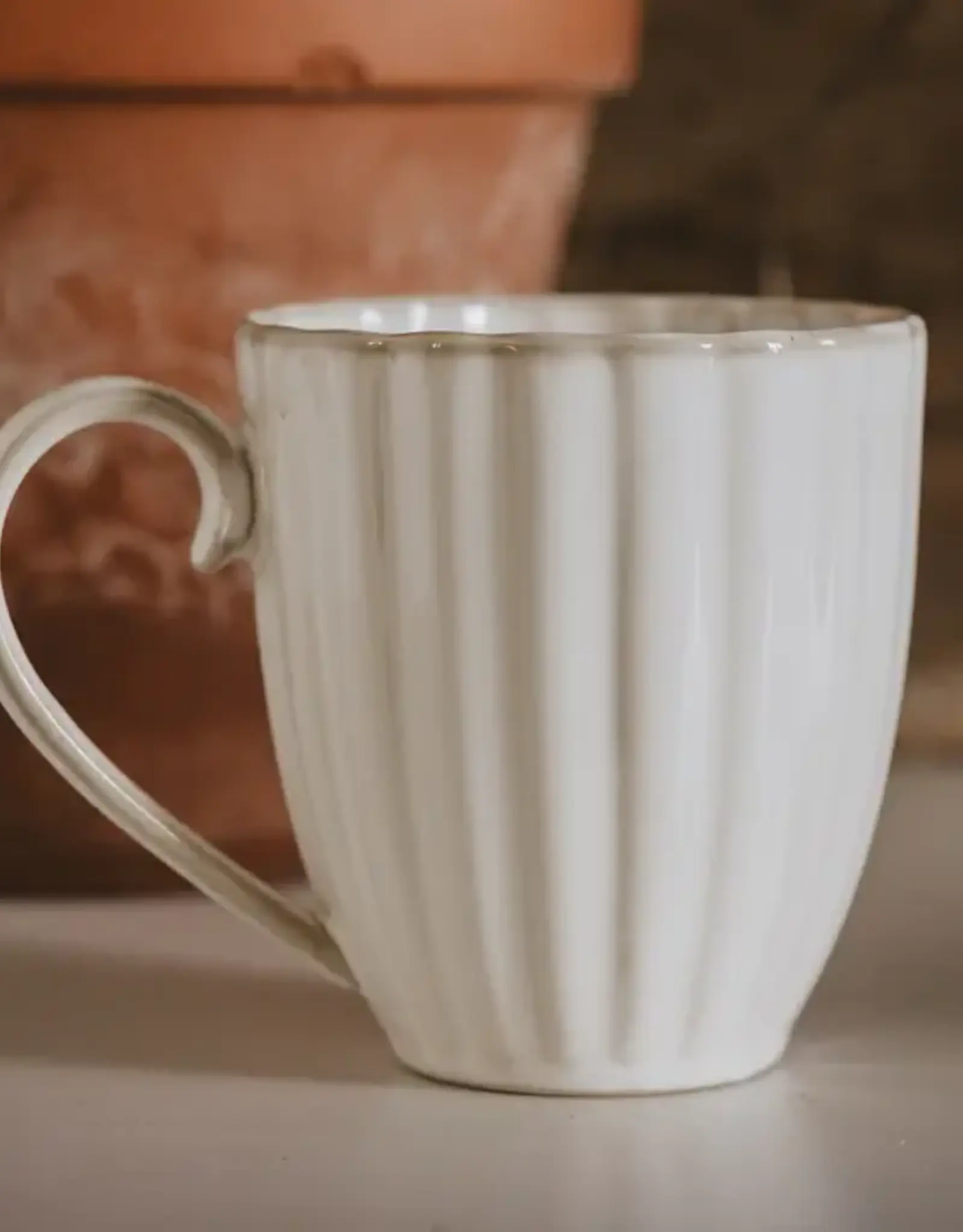 Sweet Water Decor Scalloped Figural Coffee Mug