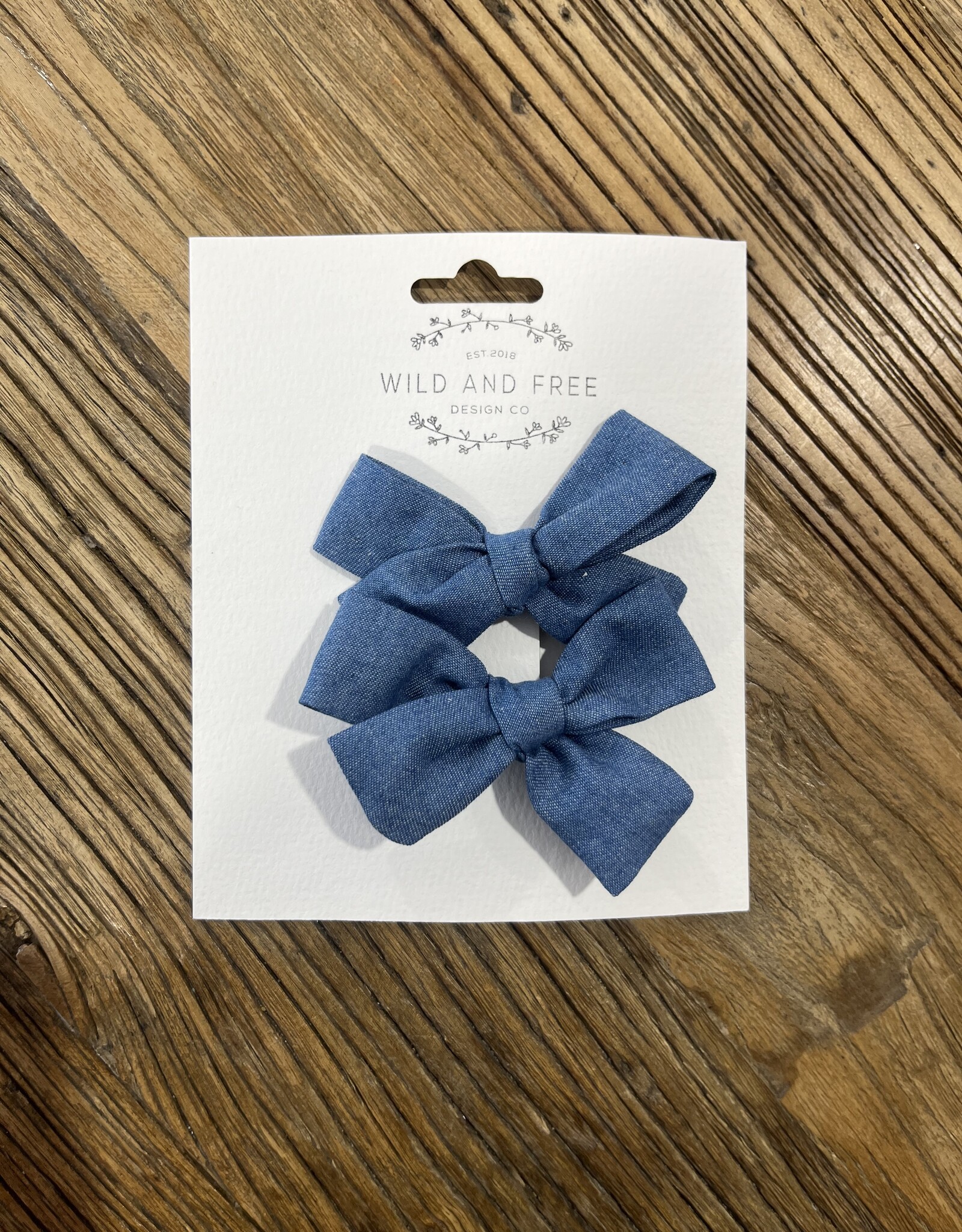 Wild and Free Design Co Neutral Alligator Clip Bow Set, Denim