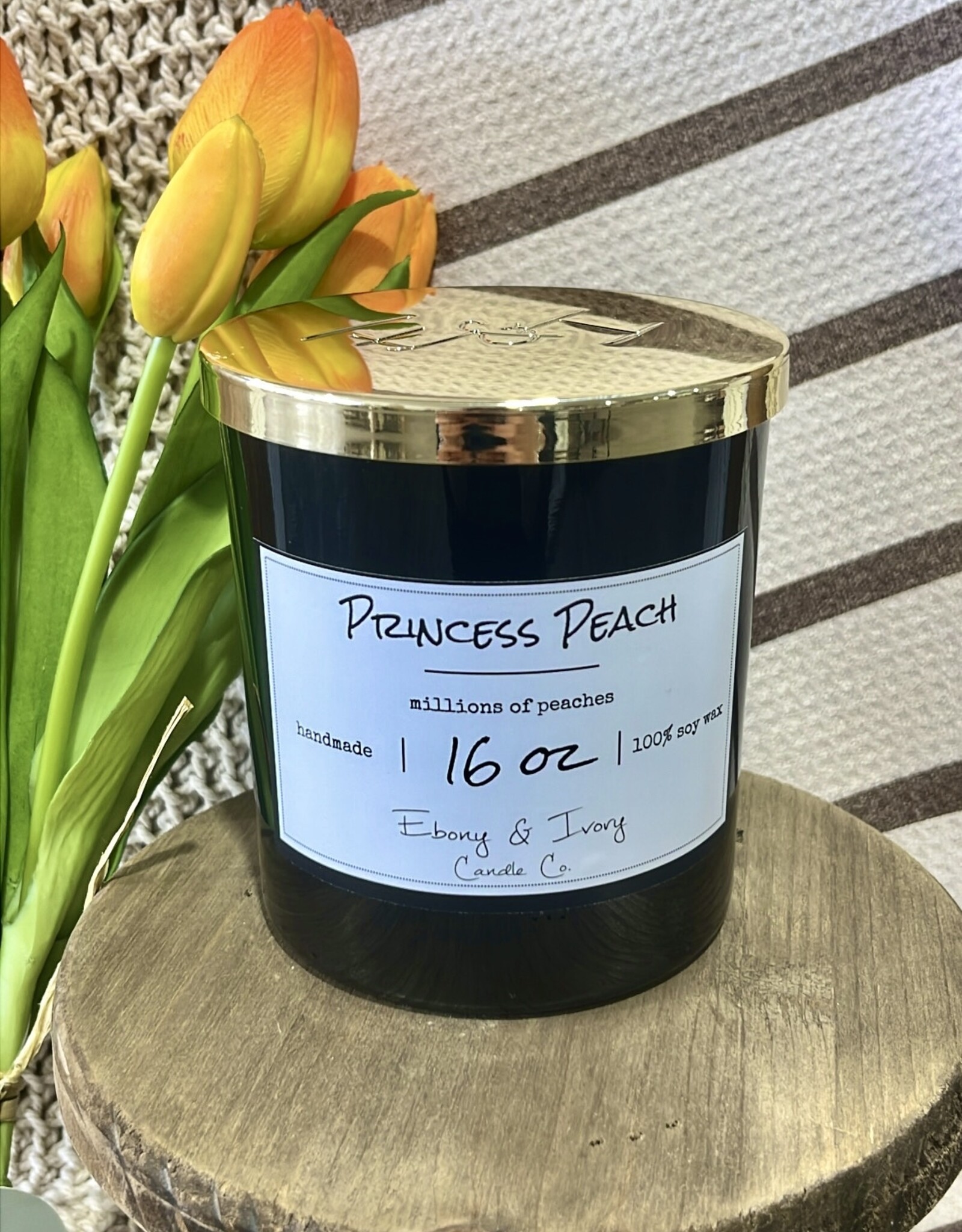 Ebony & Ivory Princess Peach 16oz Candle
