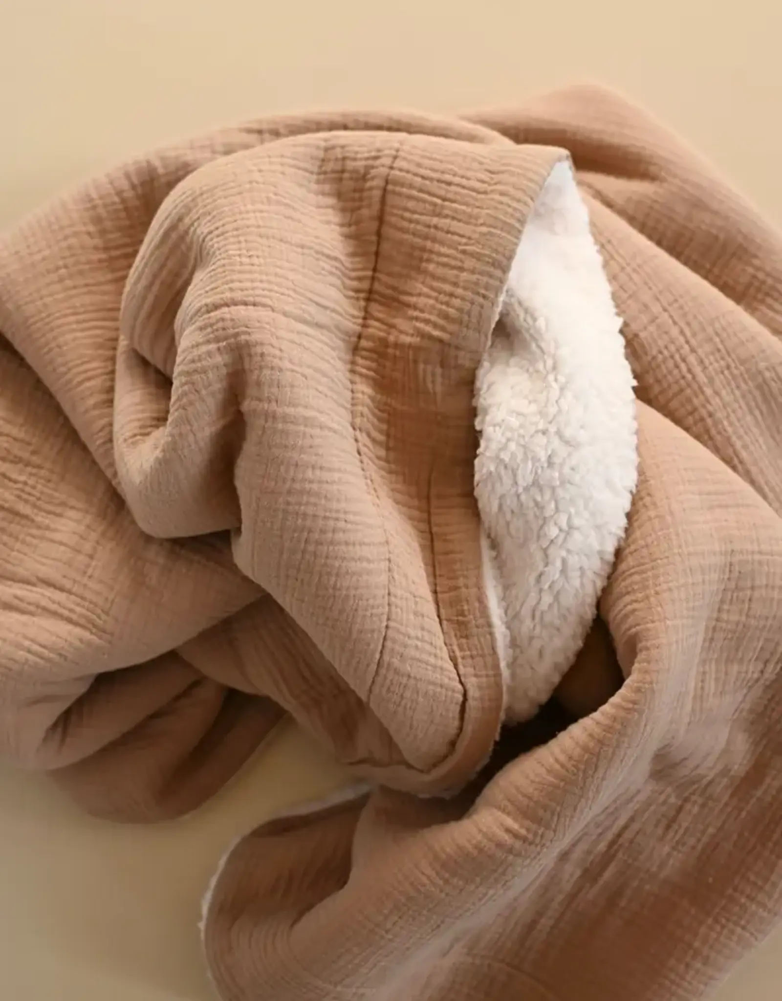 Minika Sherpa Blanket, Caramel