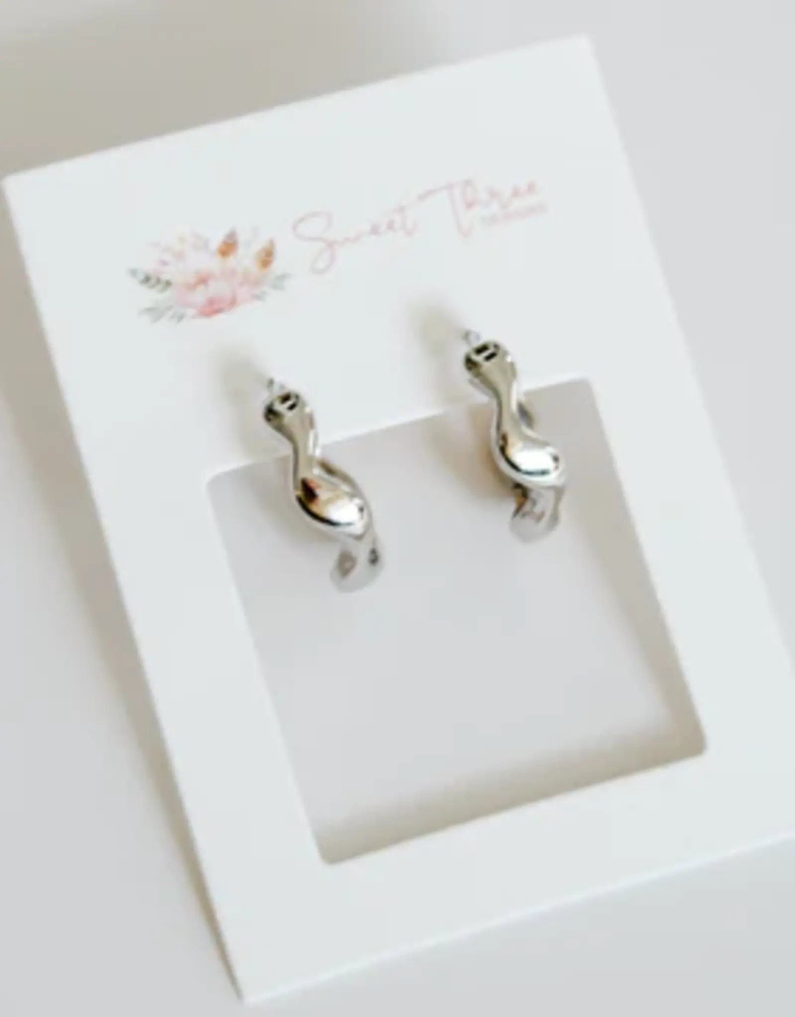 Sweet Three Designs Ripple Earrings