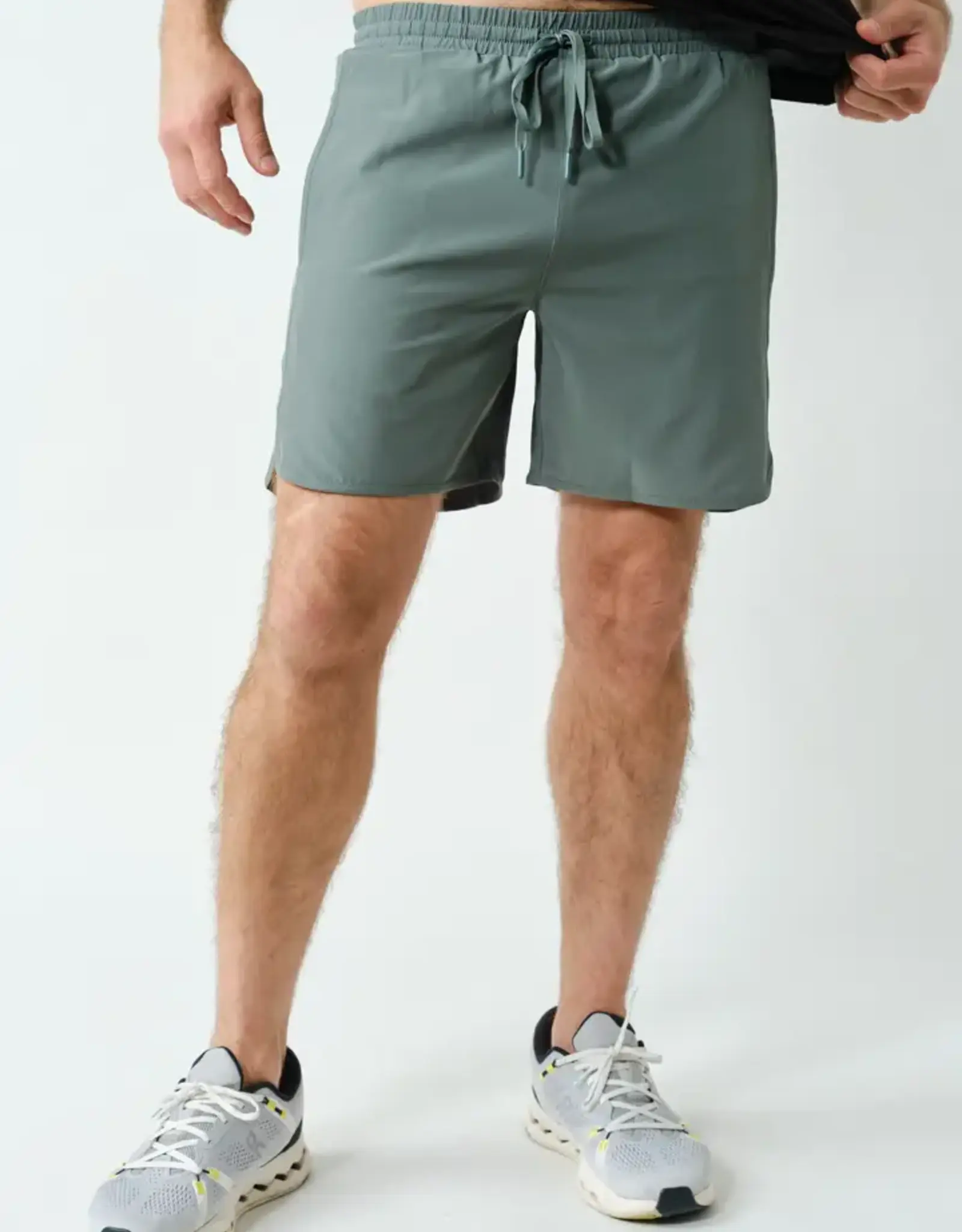 Mono B Wave Accent Essential Active Shorts